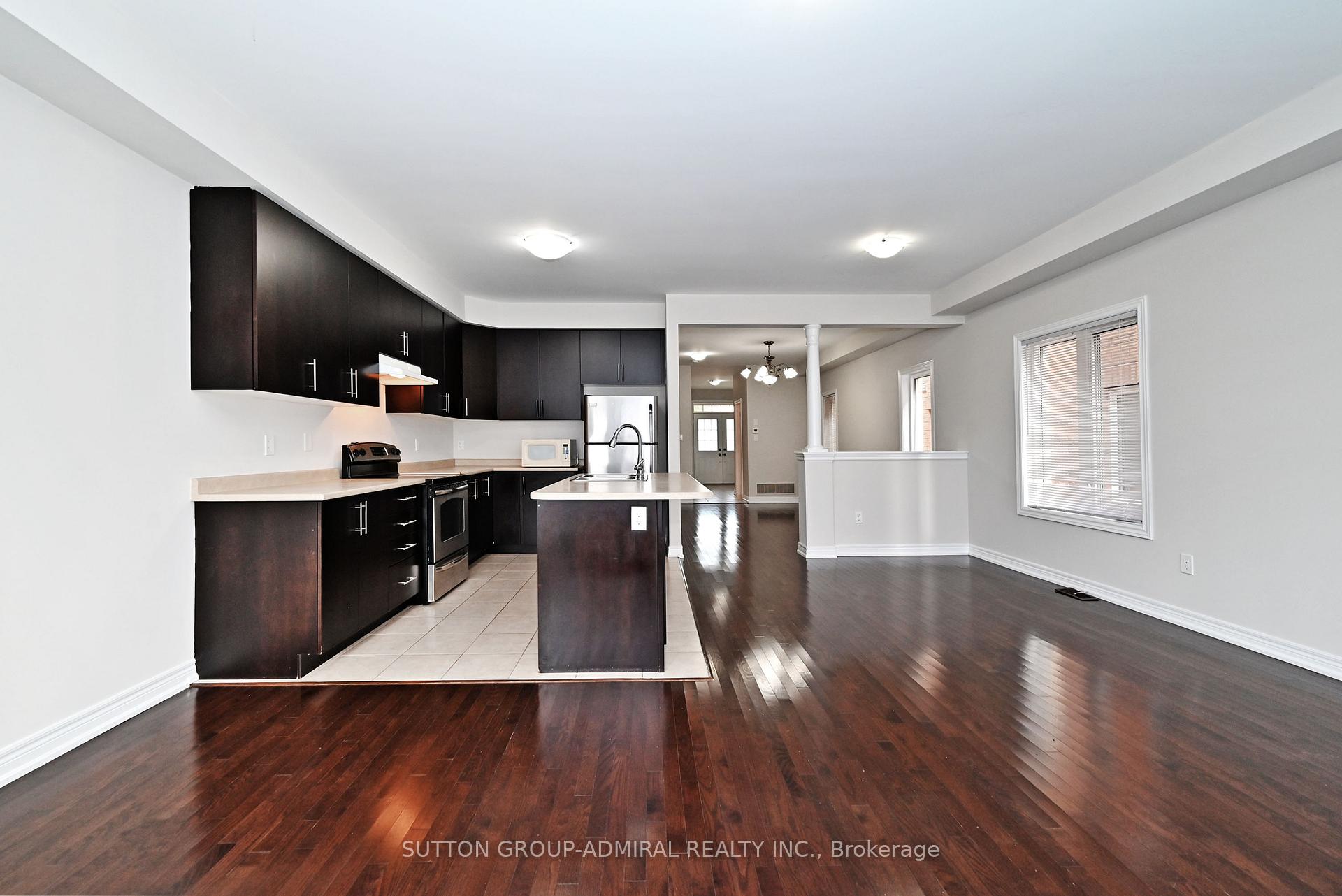 Photo 17 of 110 Southdown Avenue, Vaughan, Patterson — HOMEH