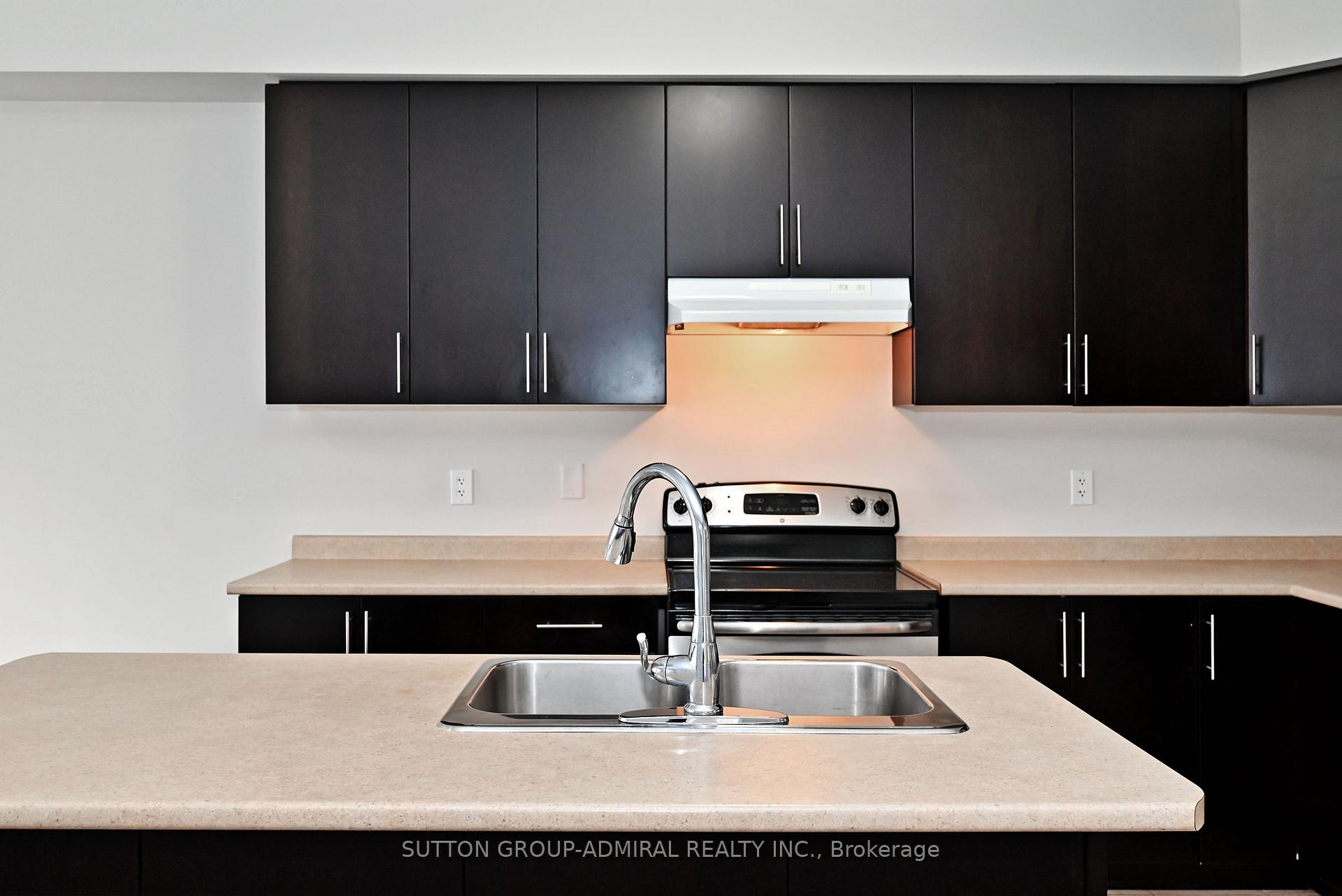Photo 23 of 110 Southdown Avenue, Vaughan, Patterson — HOMEH