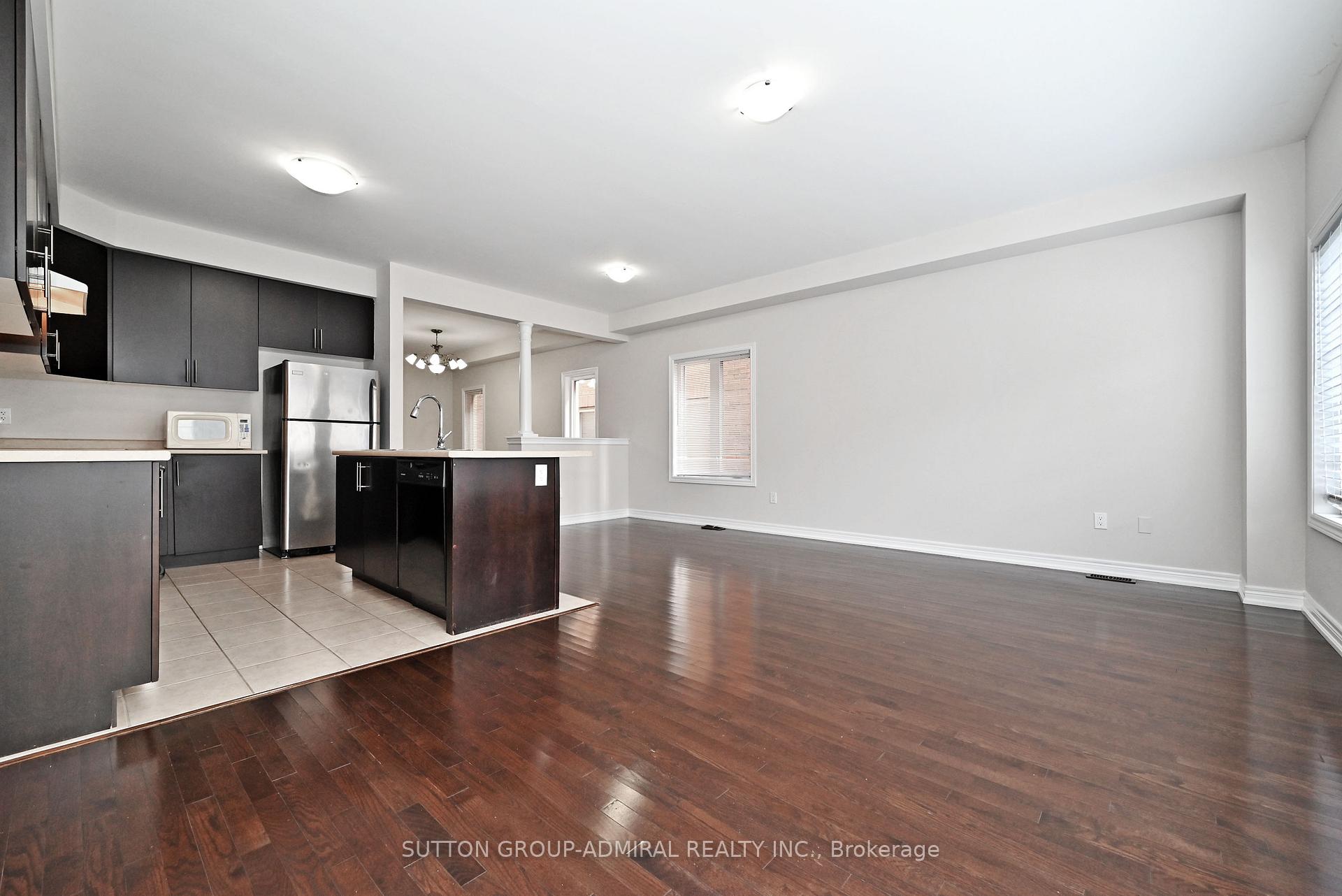 Photo 33 of 110 Southdown Avenue, Vaughan, Patterson — HOMEH
