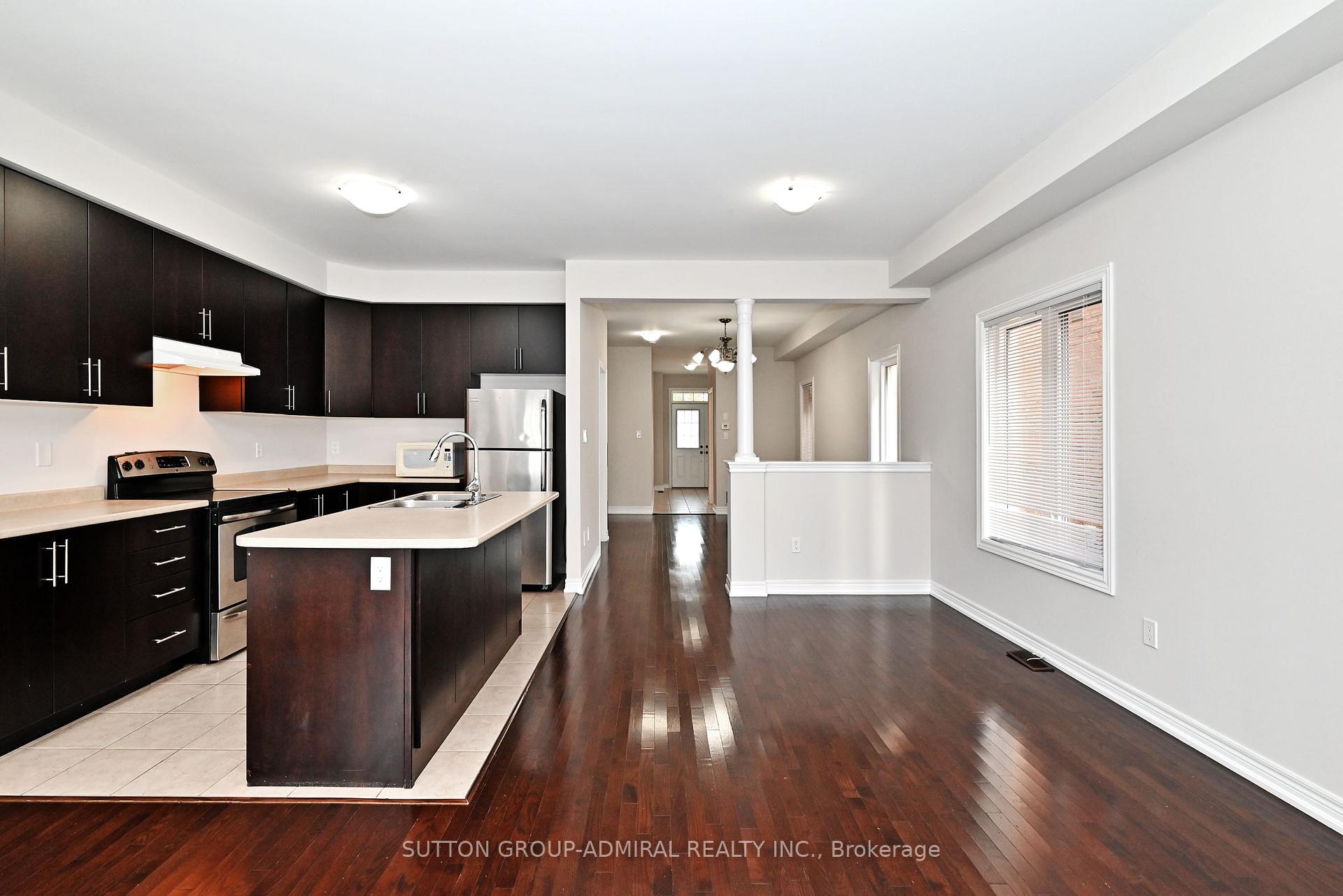 Photo 35 of 110 Southdown Avenue, Vaughan, Patterson — HOMEH