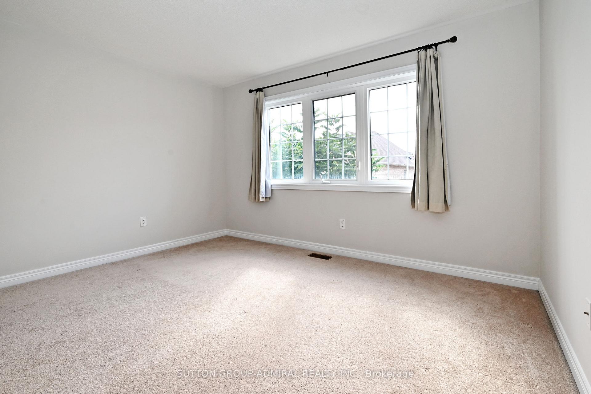Photo 45 of 110 Southdown Avenue, Vaughan, Patterson — HOMEH