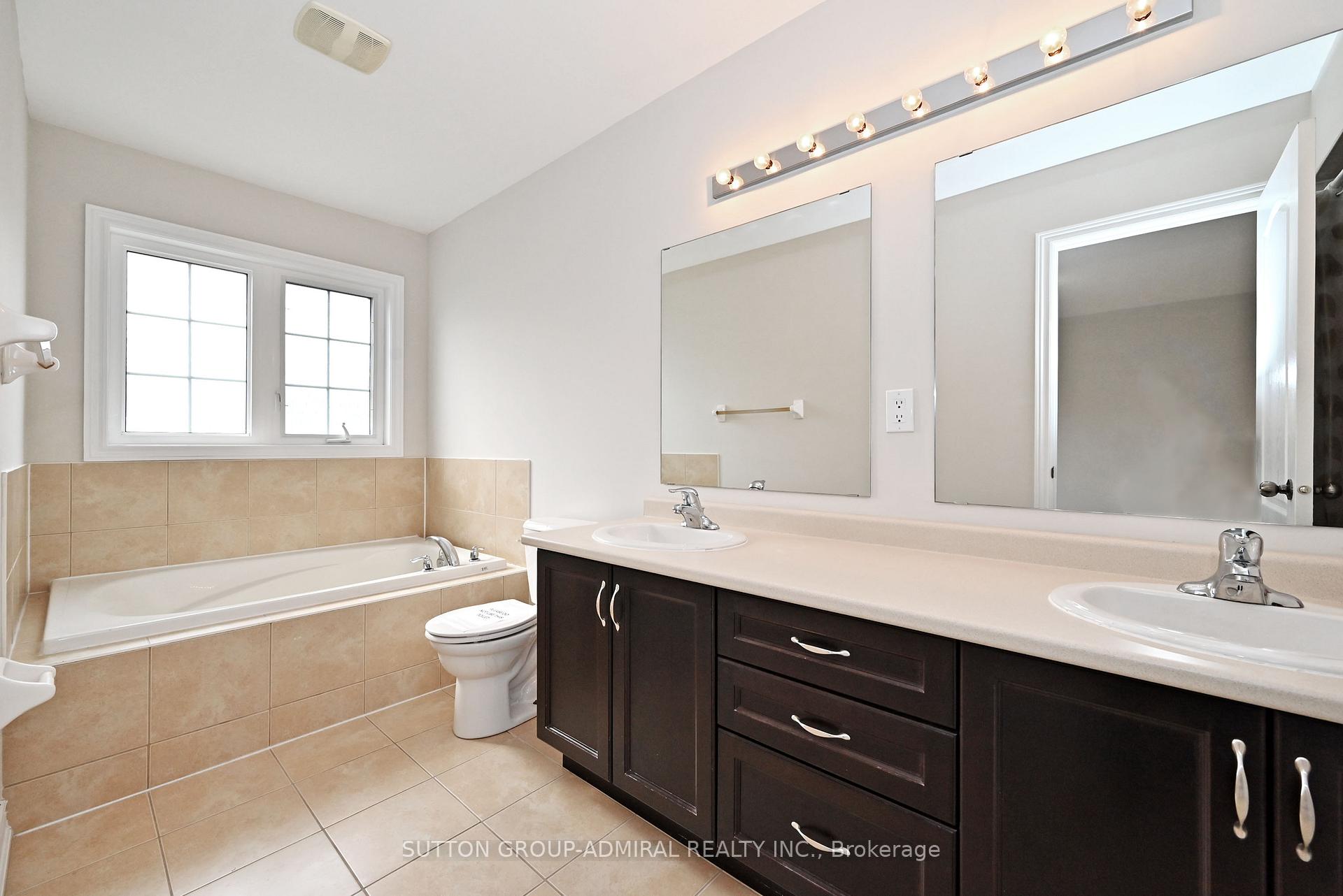 Photo 51 of 110 Southdown Avenue, Vaughan, Patterson — HOMEH