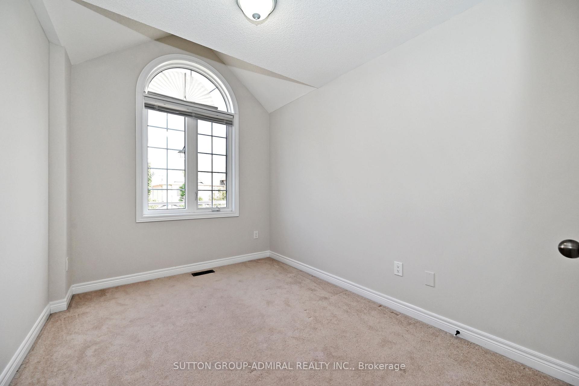 Photo 65 of 110 Southdown Avenue, Vaughan, Patterson — HOMEH