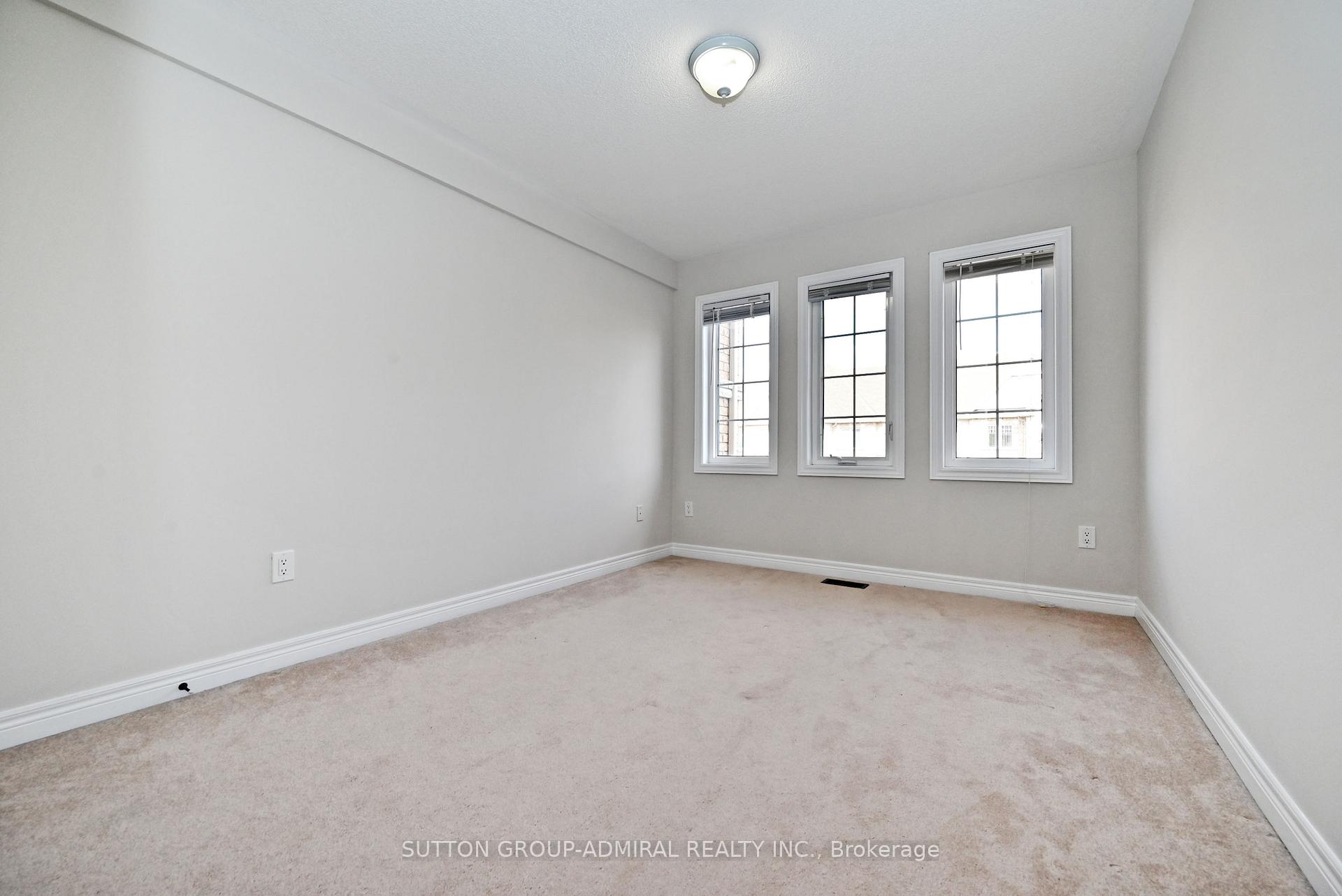 Photo 69 of 110 Southdown Avenue, Vaughan, Patterson — HOMEH