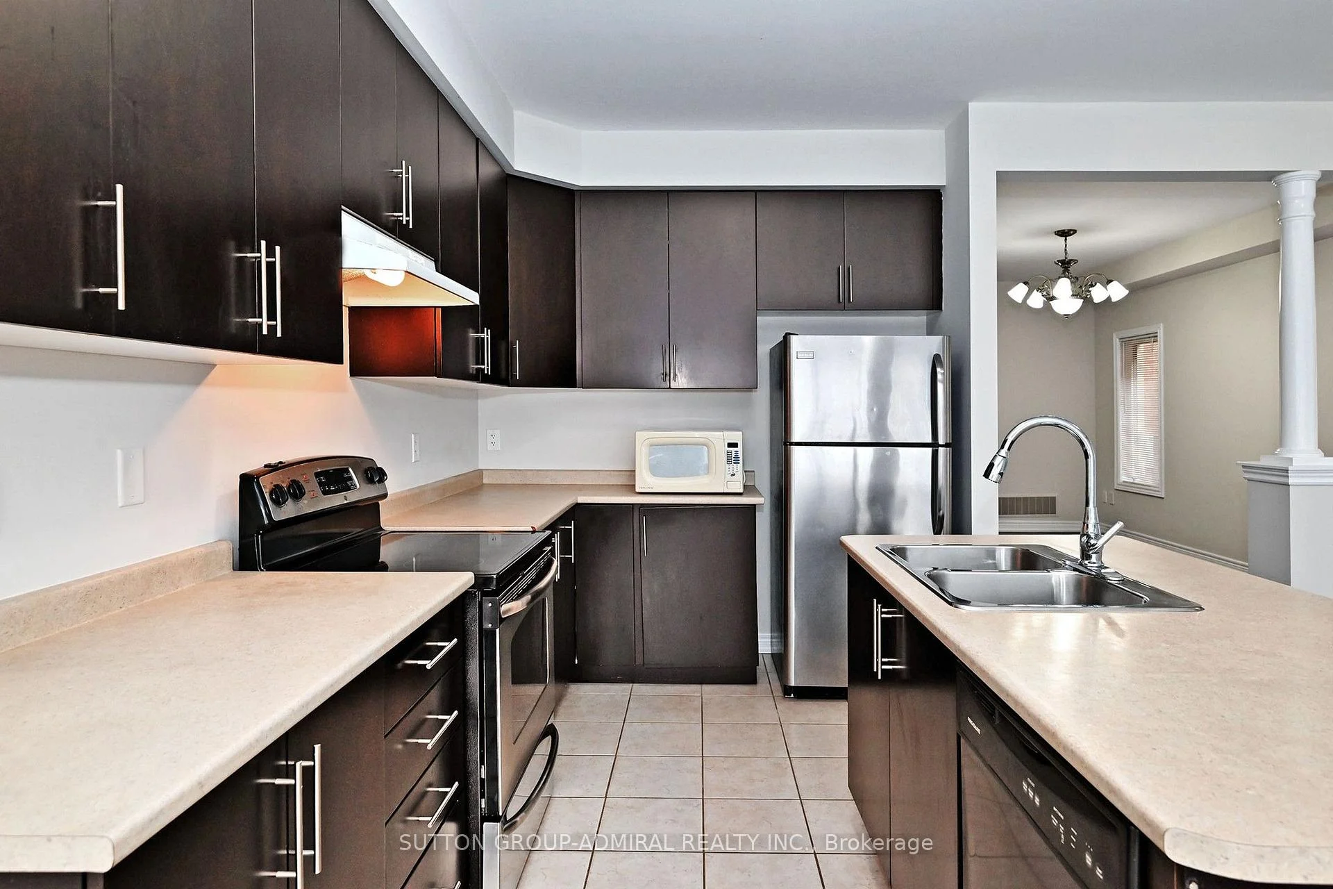 Photo 26 of 110 Southdown Avenue, Vaughan, Patterson — HOMEH