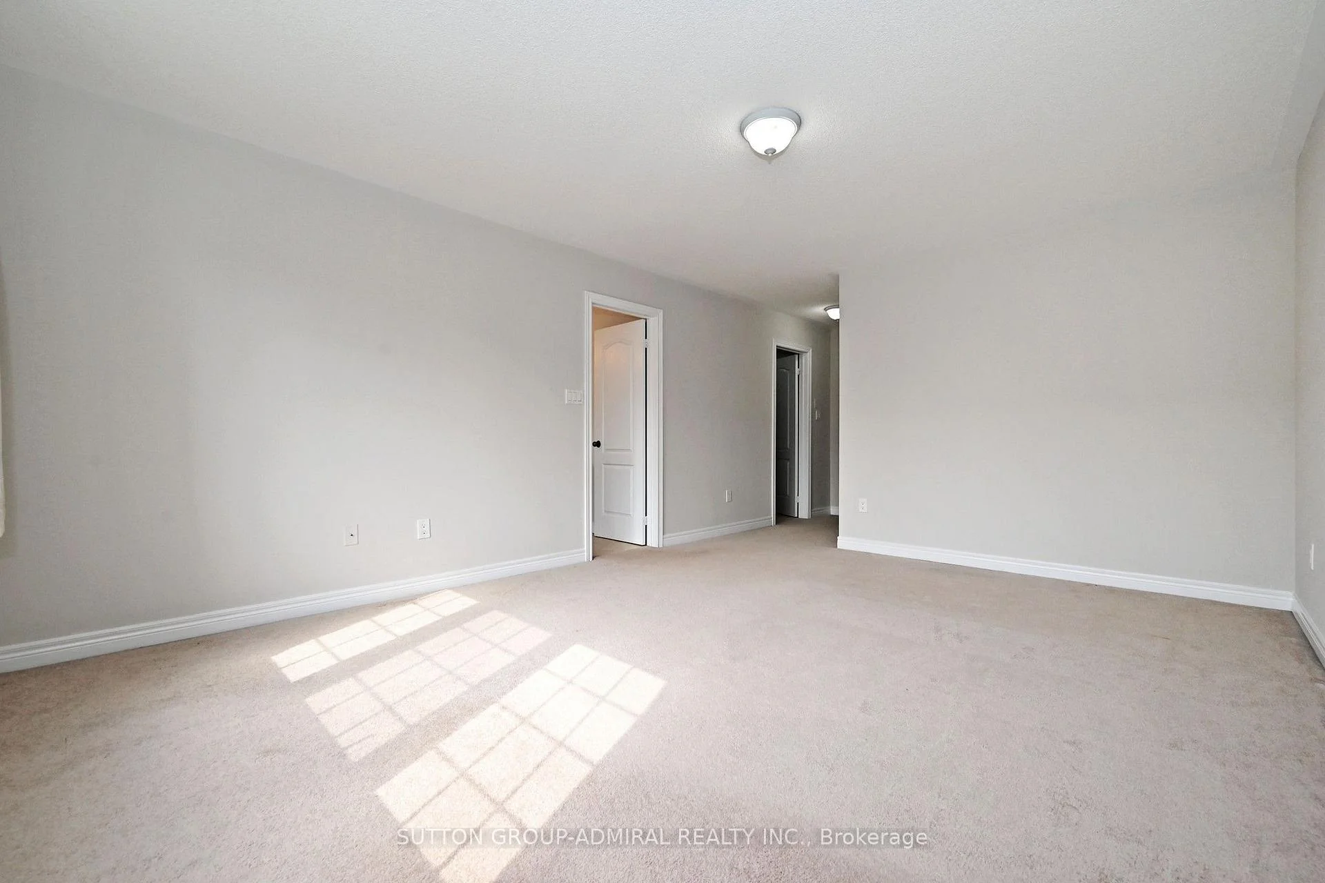 Photo 52 of 110 Southdown Avenue, Vaughan, Patterson — HOMEH