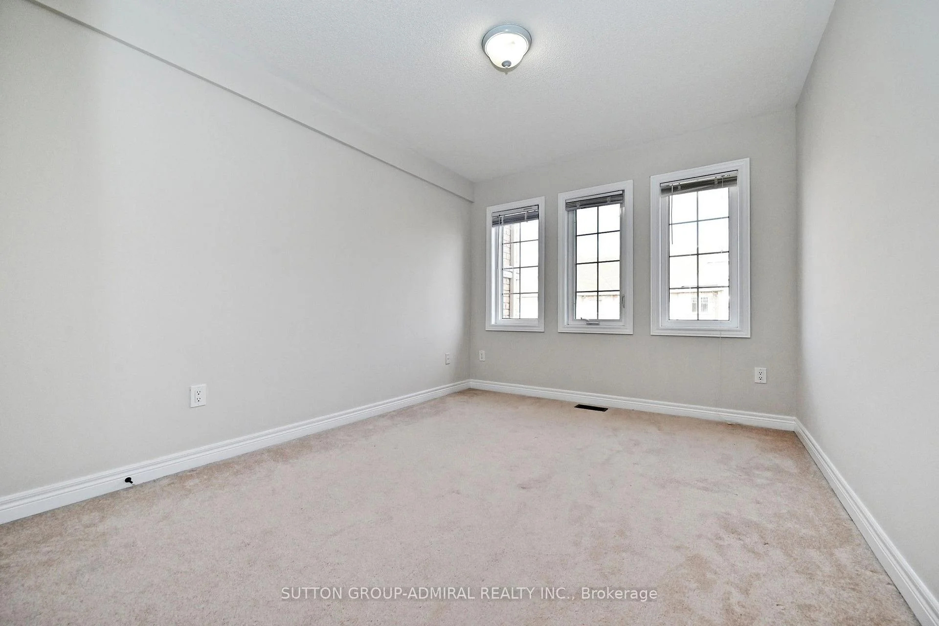Photo 72 of 110 Southdown Avenue, Vaughan, Patterson — HOMEH