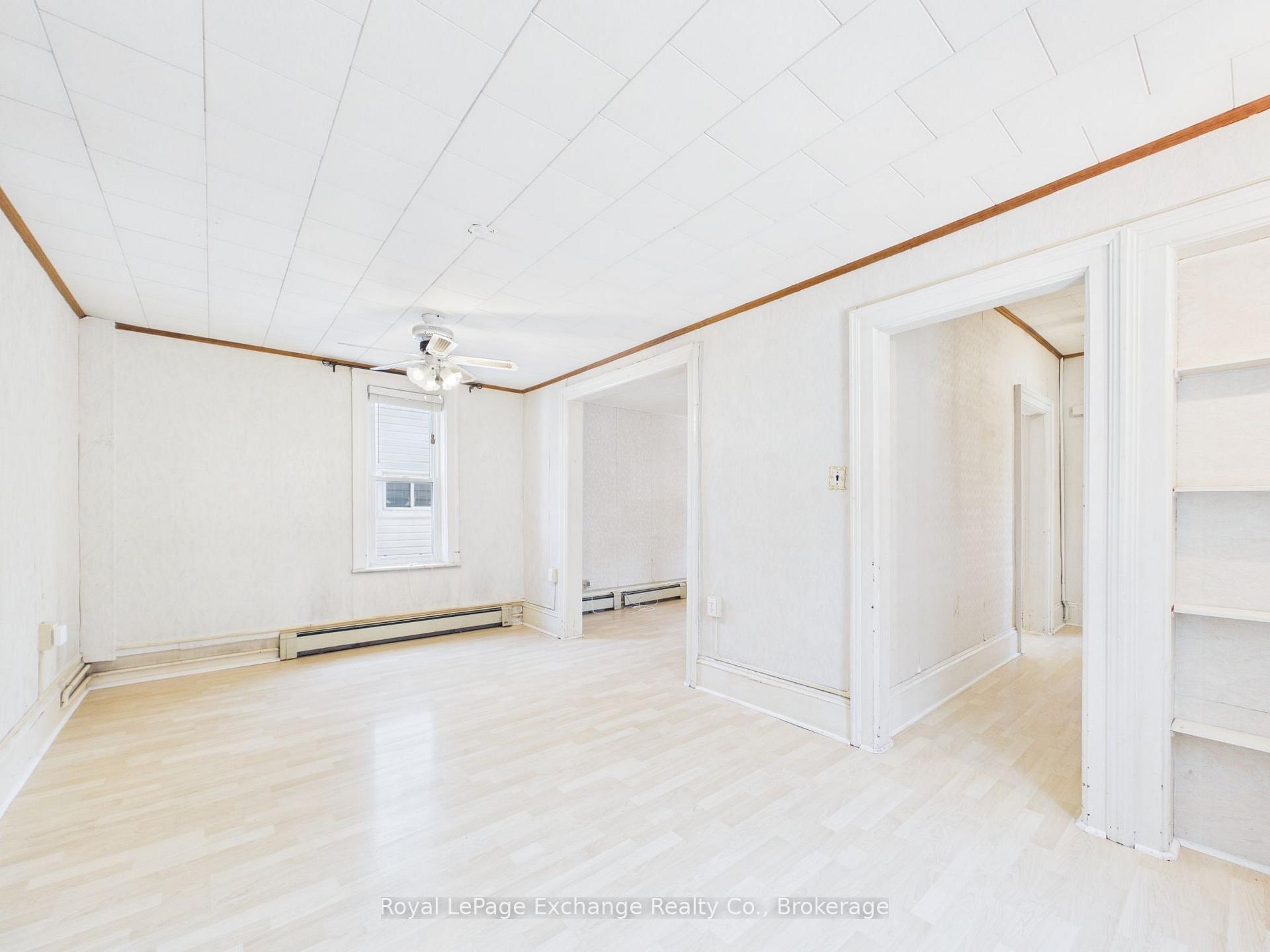 Photo 4 of 856 Olde Victoria Street, Kincardine — HOMEH