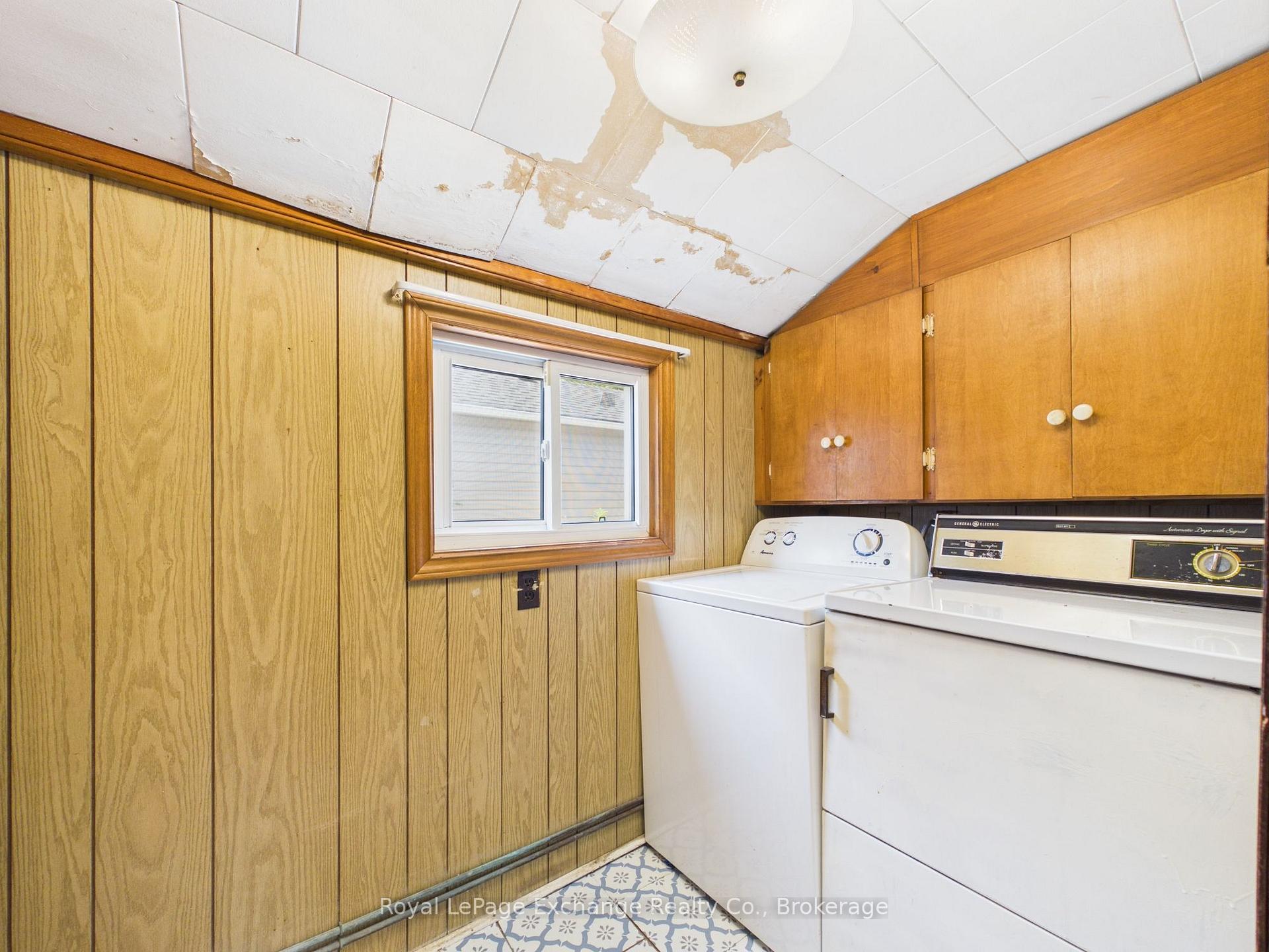 Photo 8 of 856 Olde Victoria Street, Kincardine — HOMEH