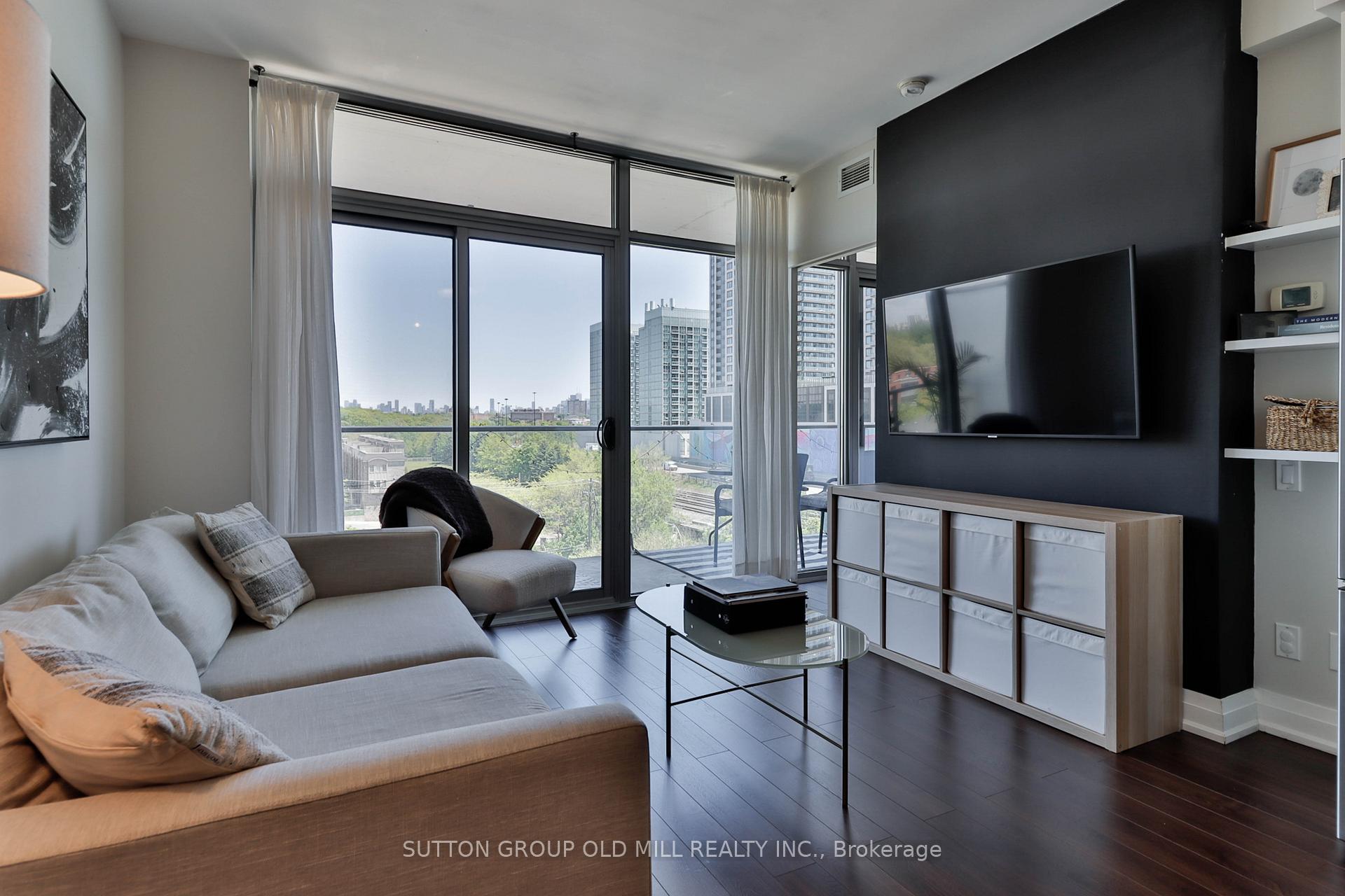 Photo 2 of Unit 602, 103 The Queensway, Toronto, High Park-Swansea — HOMEH