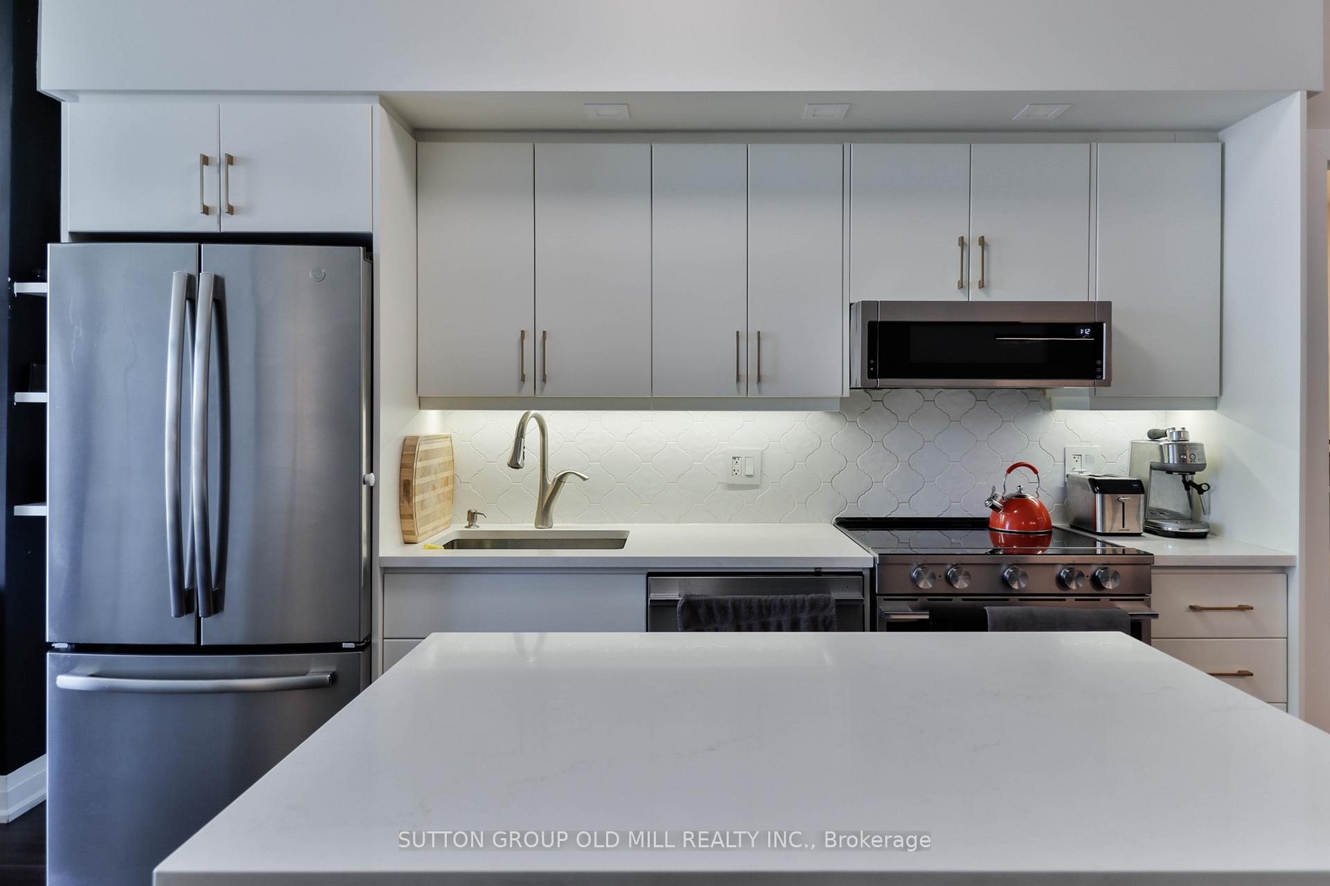 Photo 7 of Unit 602, 103 The Queensway, Toronto, High Park-Swansea — HOMEH