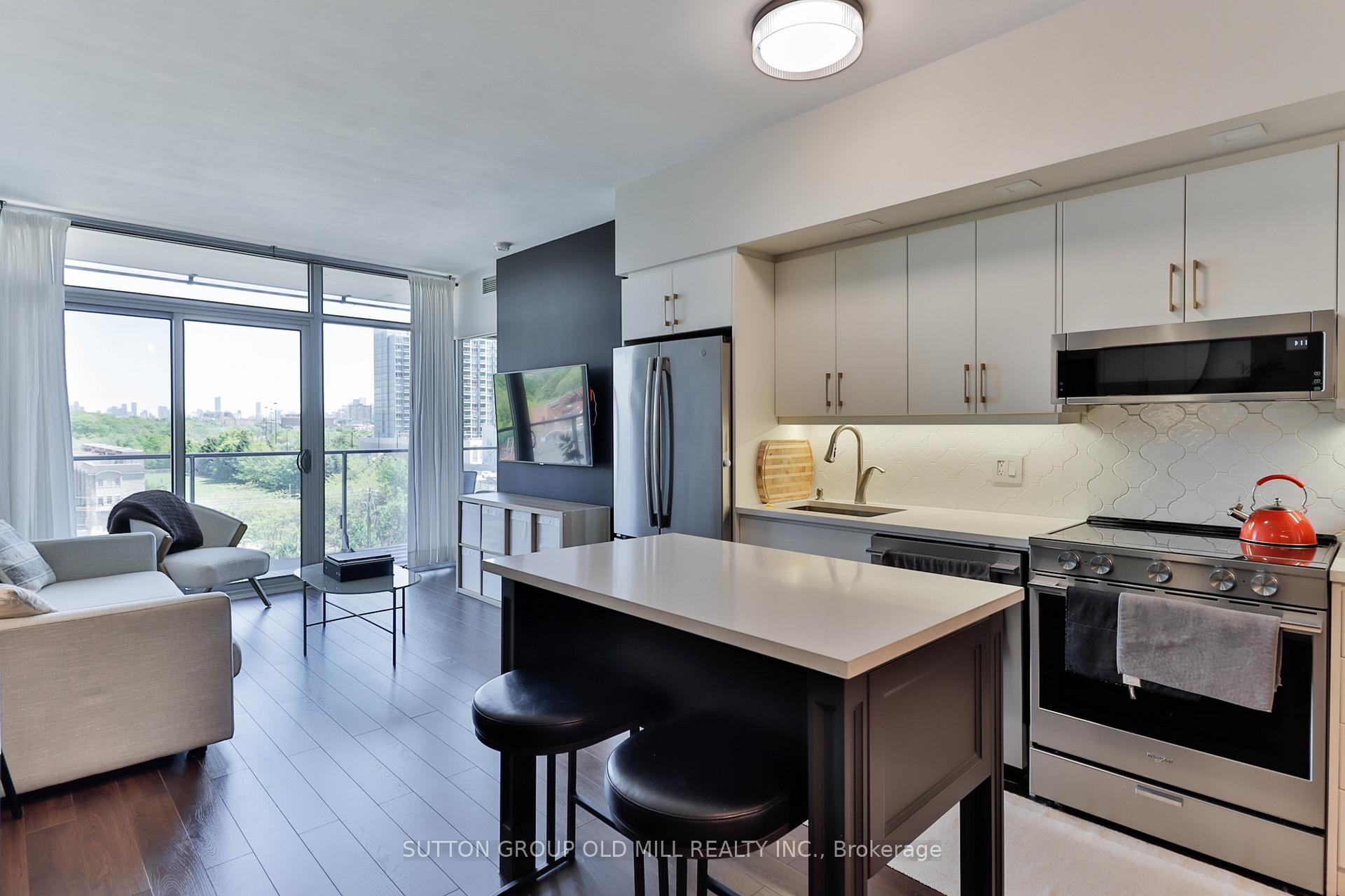 Photo 8 of Unit 602, 103 The Queensway, Toronto, High Park-Swansea — HOMEH