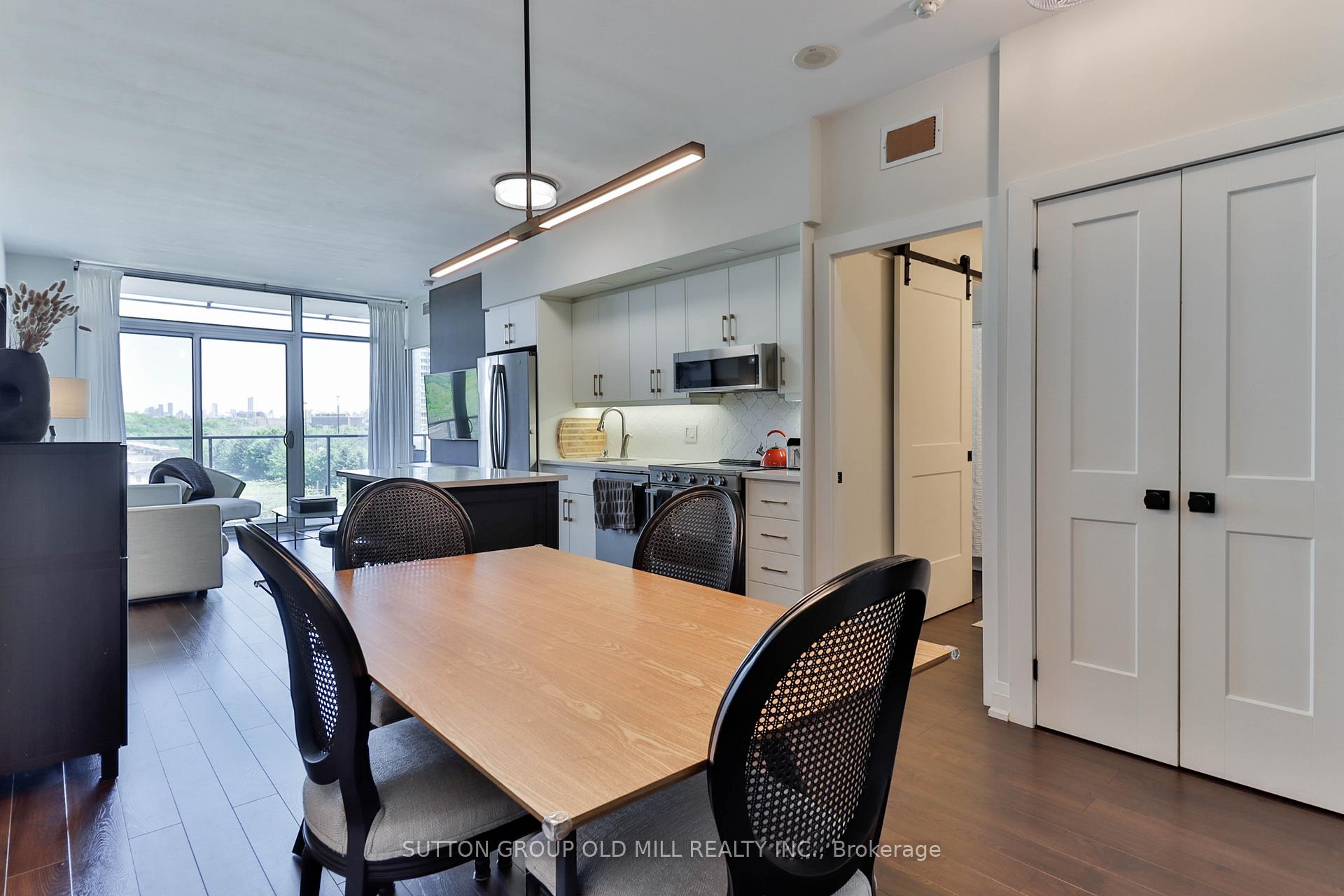 Photo 10 of Unit 602, 103 The Queensway, Toronto, High Park-Swansea — HOMEH