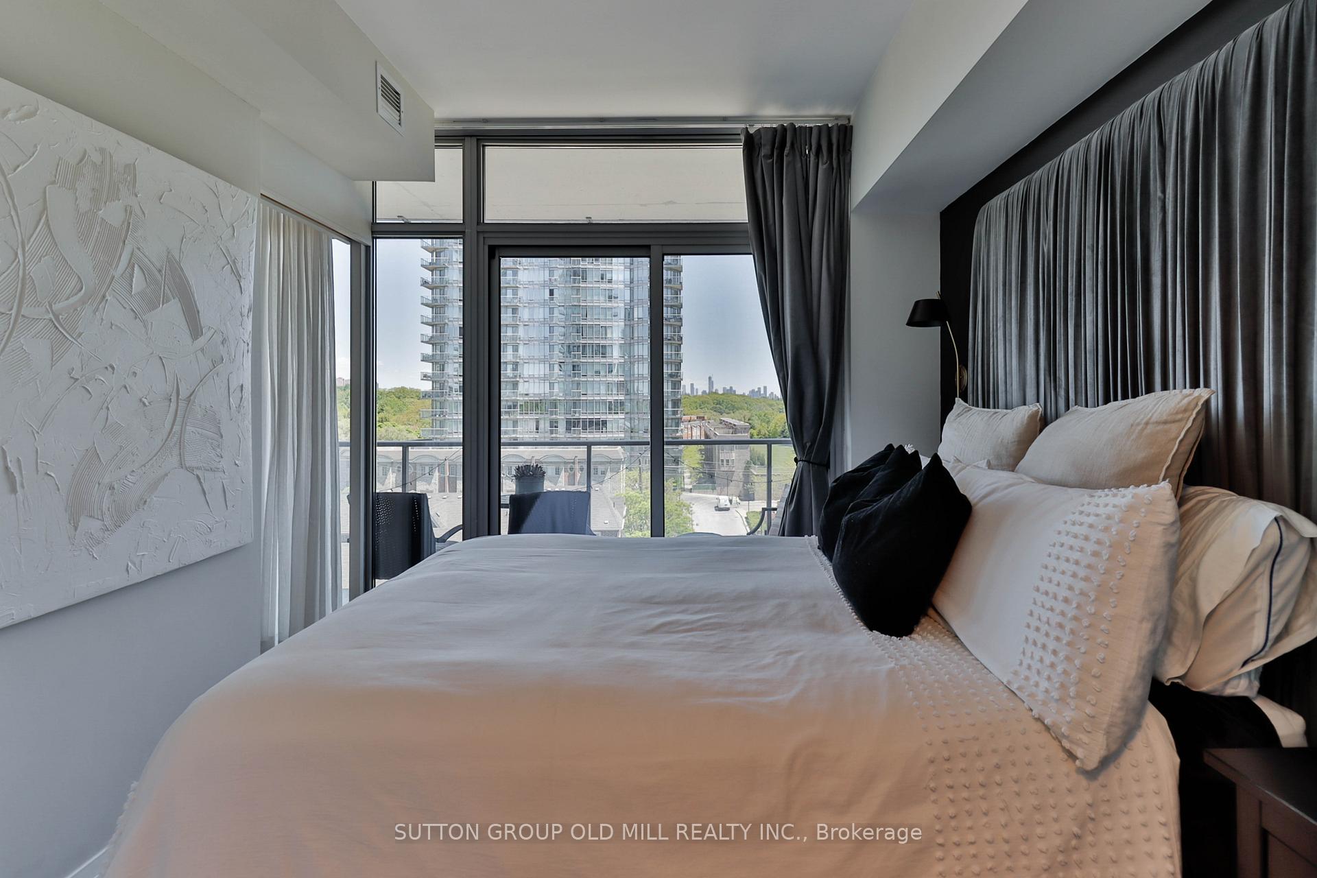 Photo 15 of Unit 602, 103 The Queensway, Toronto, High Park-Swansea — HOMEH