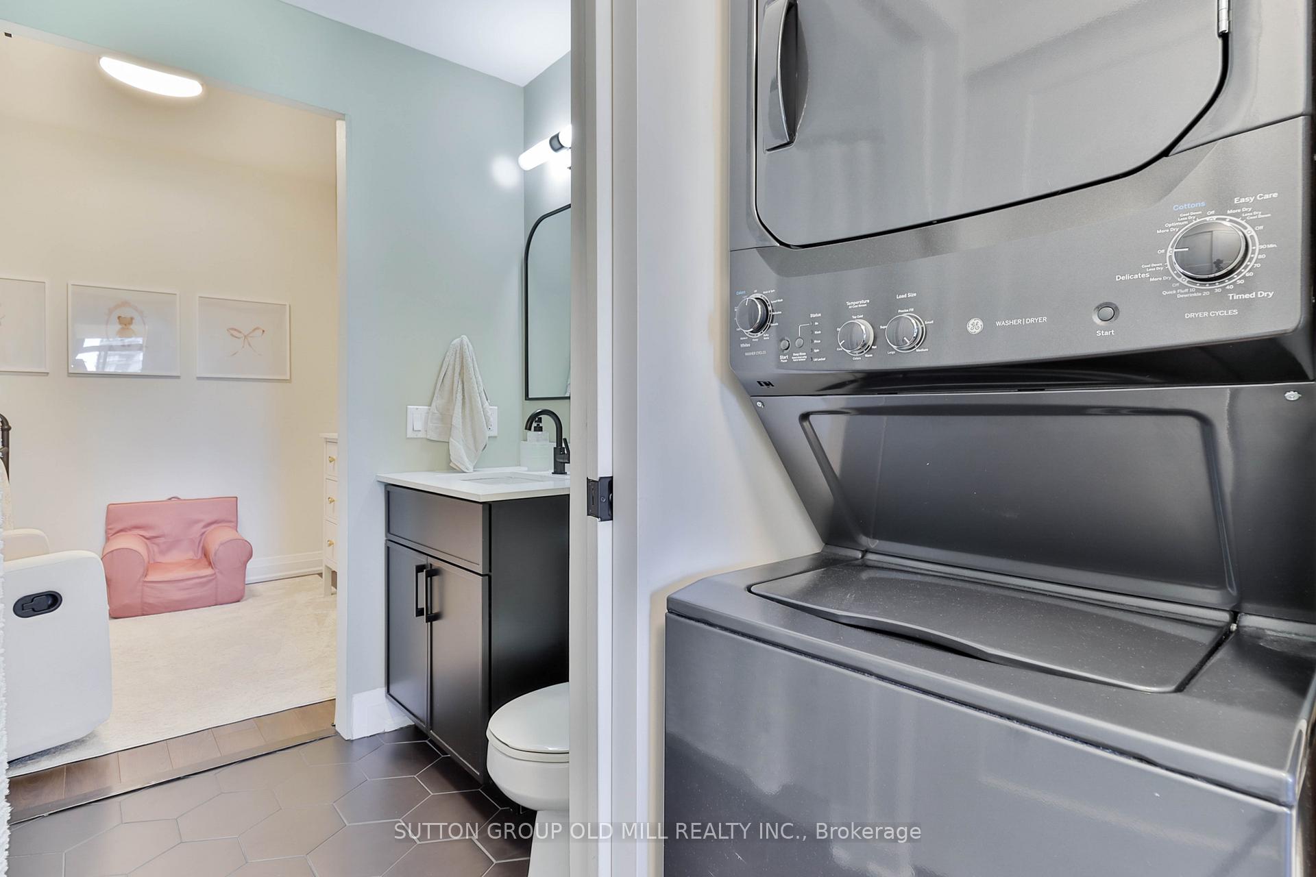 Photo 22 of Unit 602, 103 The Queensway, Toronto, High Park-Swansea — HOMEH