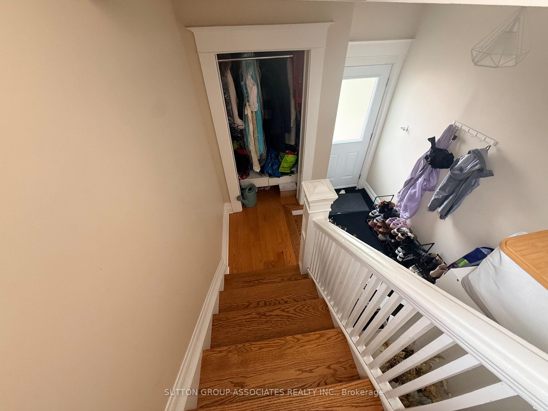 Photo 2 of Unit Upper, 184 Madison Avenue, Toronto, The Annex — HOMEH