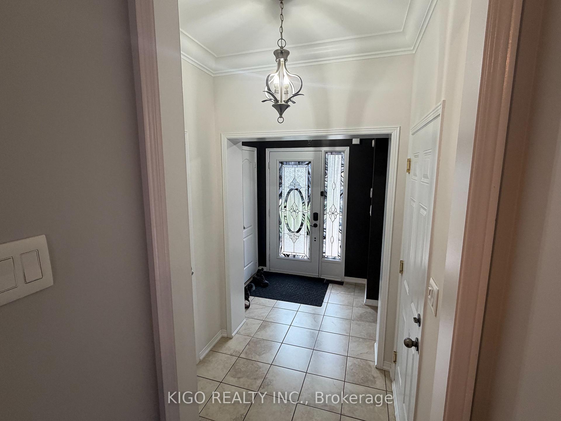 Photo 3 of 21 Summerside Avenue, Whitby, Taunton North — HOMEH