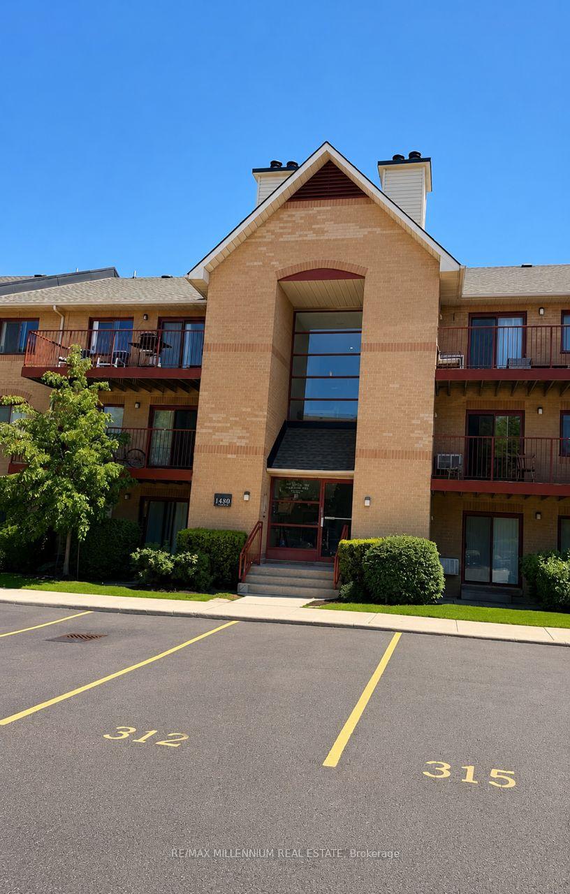 Photo 1 of Unit 1613, 1480 Pilgrims Way, Oakville, Glen Abbey — HOMEH