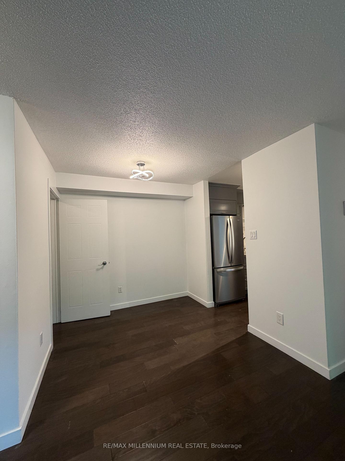 Photo 3 of Unit 1613, 1480 Pilgrims Way, Oakville, Glen Abbey — HOMEH