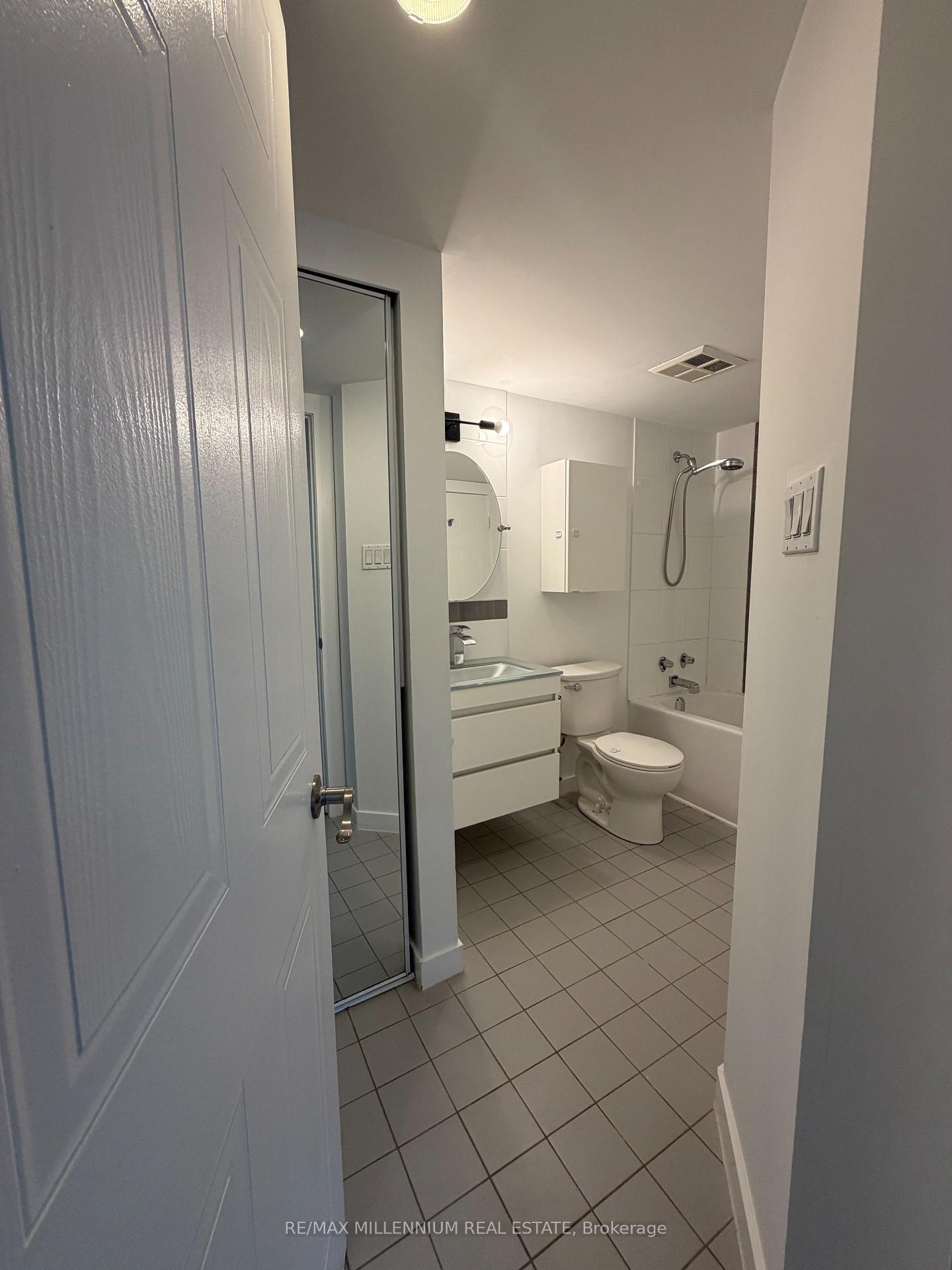 Photo 19 of Unit 1613, 1480 Pilgrims Way, Oakville, Glen Abbey — HOMEH