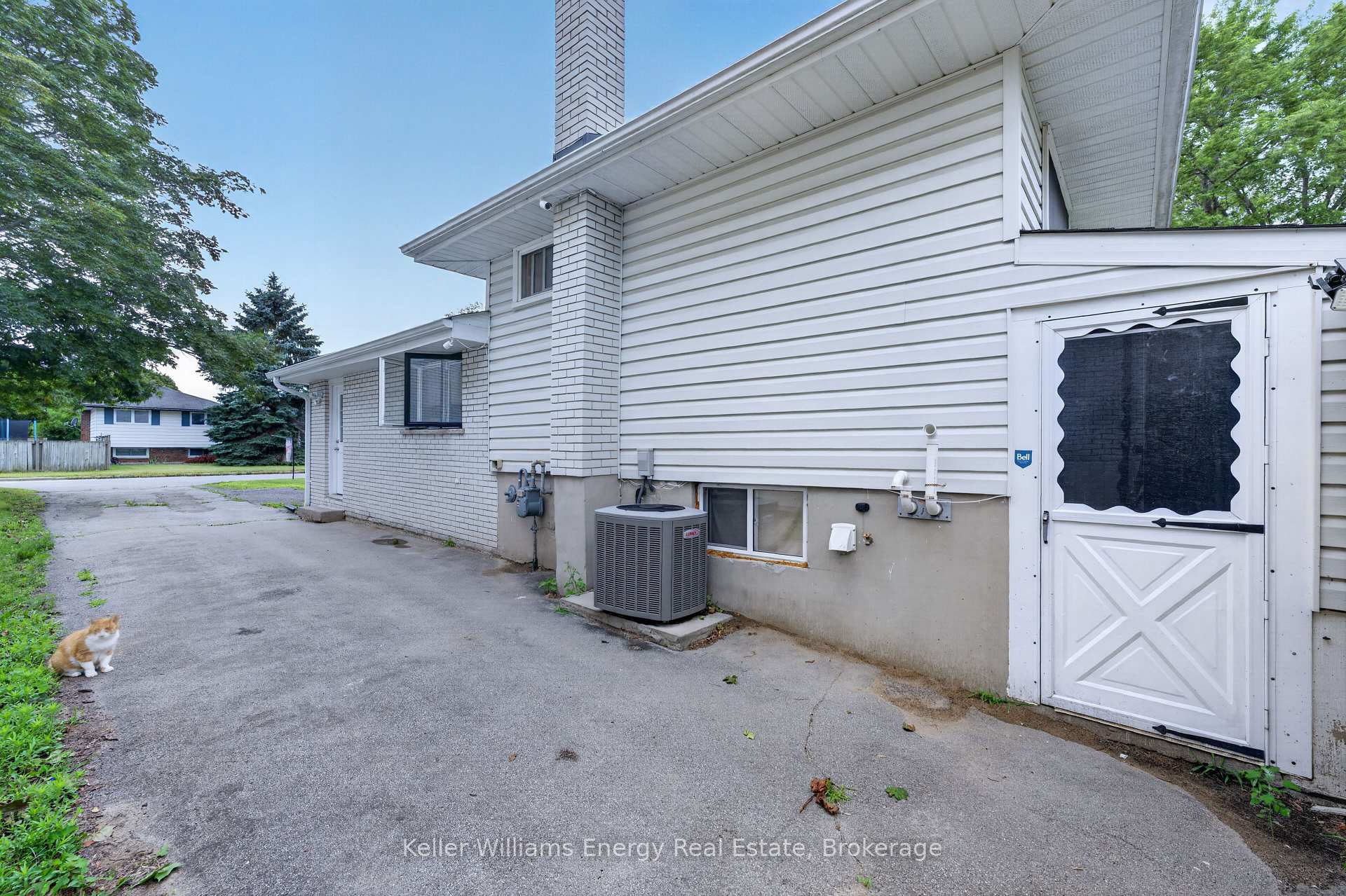Photo 9 of 7 Glenarden Crescent, Belleville, Belleville Ward — HOMEH