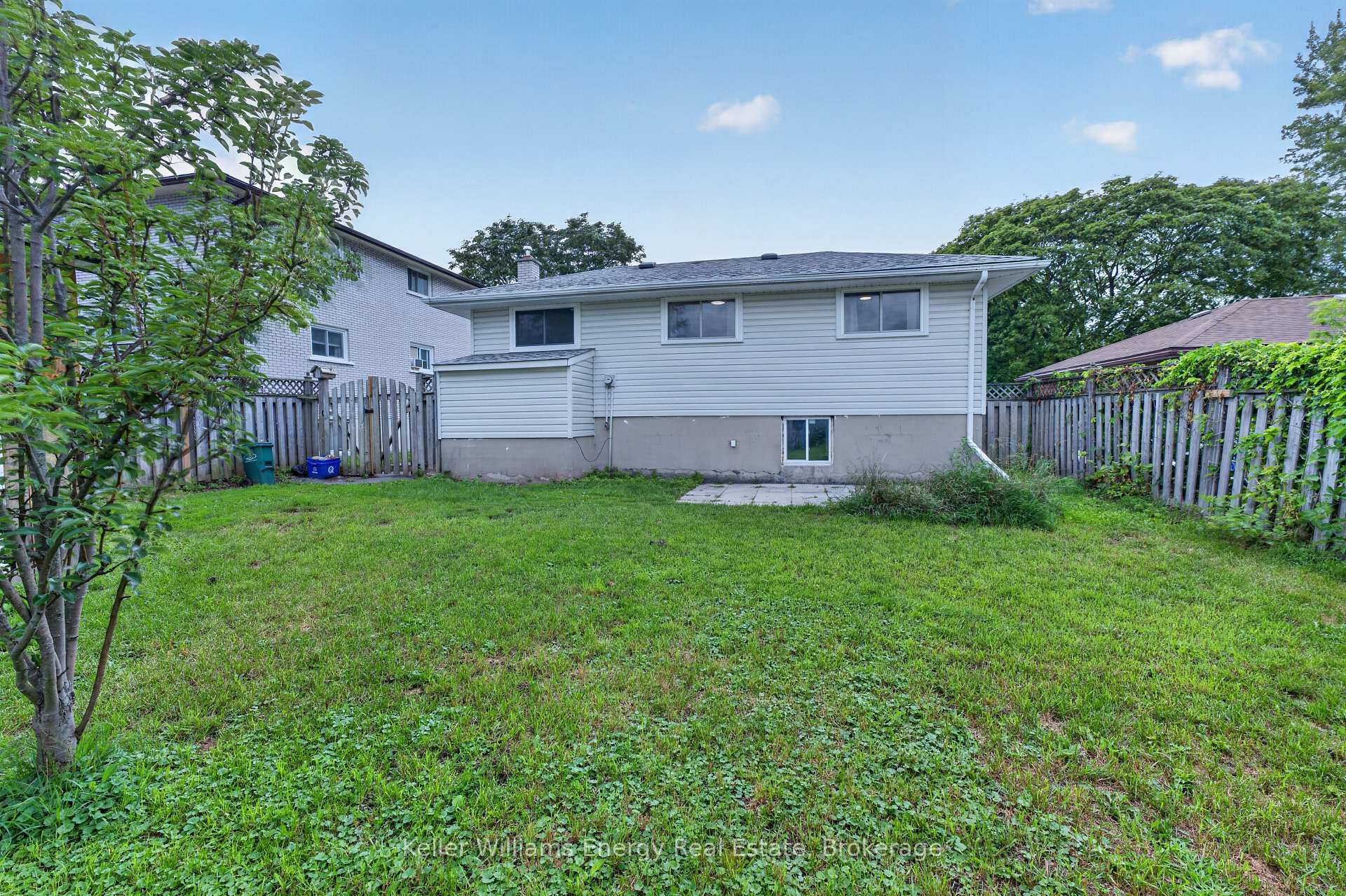 Photo 39 of 7 Glenarden Crescent, Belleville, Belleville Ward — HOMEH