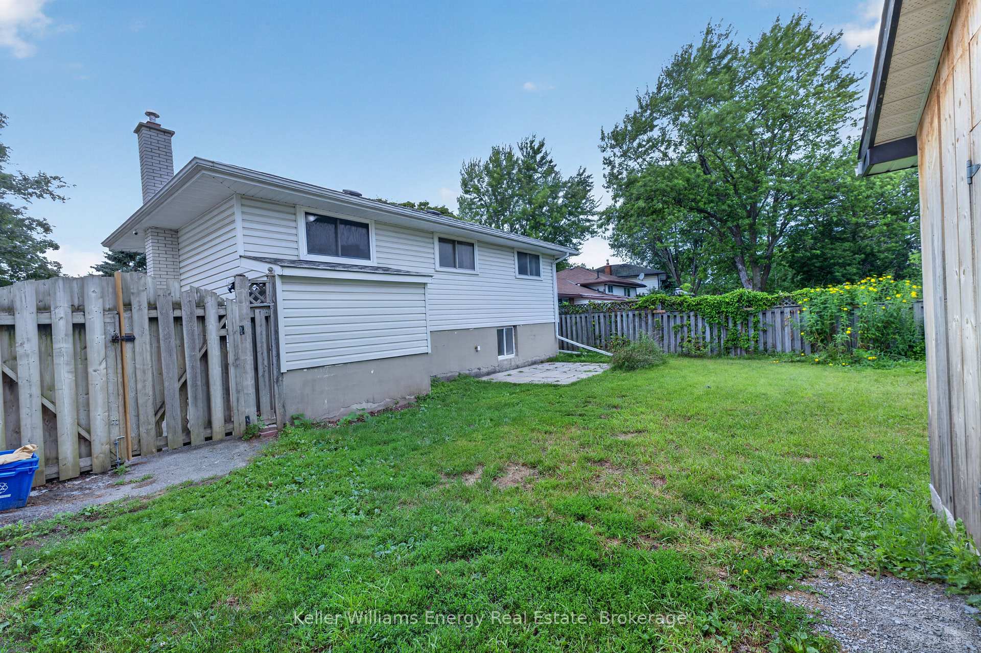 Photo 40 of 7 Glenarden Crescent, Belleville, Belleville Ward — HOMEH