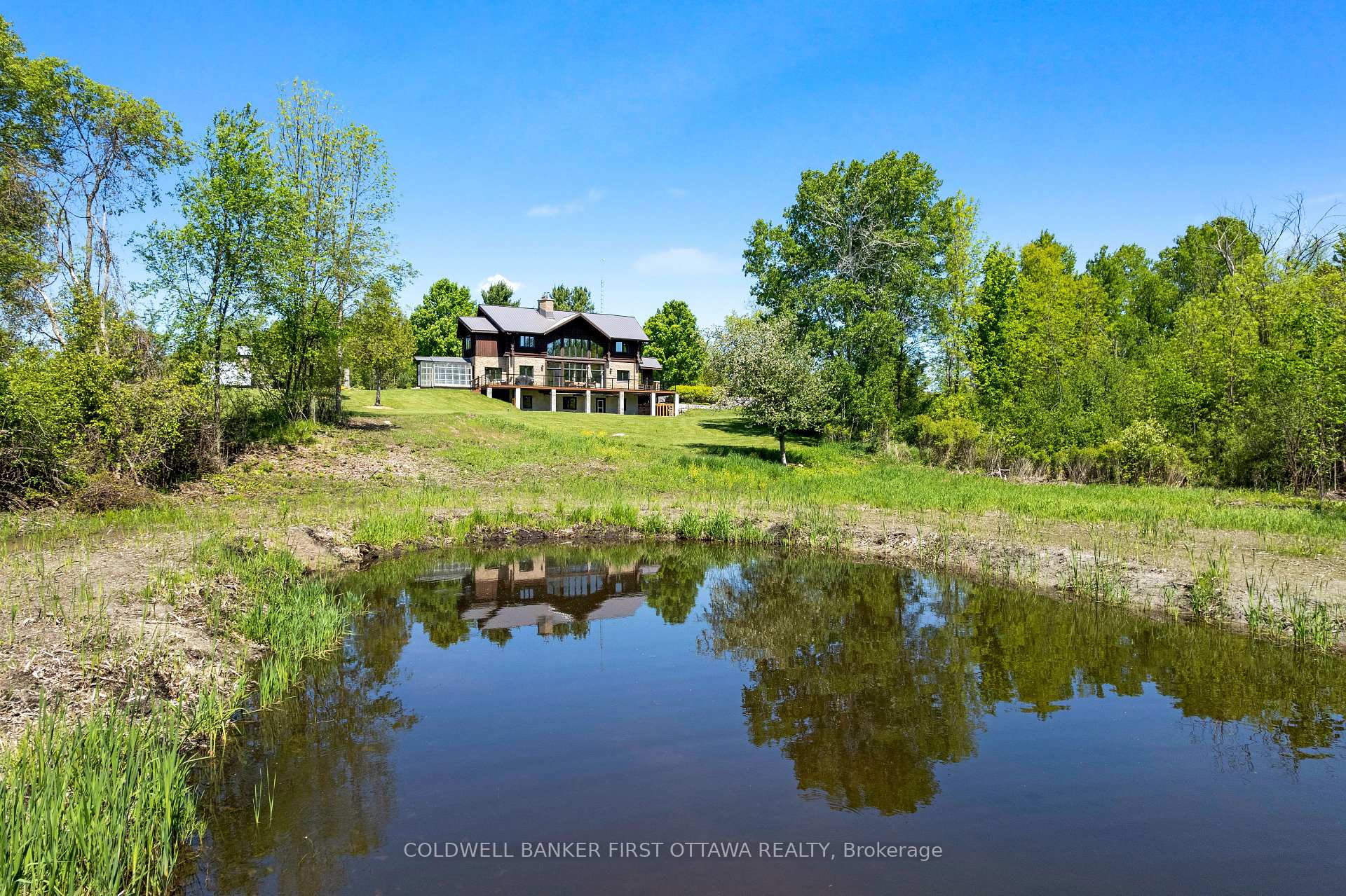 Photo 2 of 19067 Highway 7, Tay Valley, Bathurst/Burgess & Sherbrooke (Bathurst) Twp — HOMEH