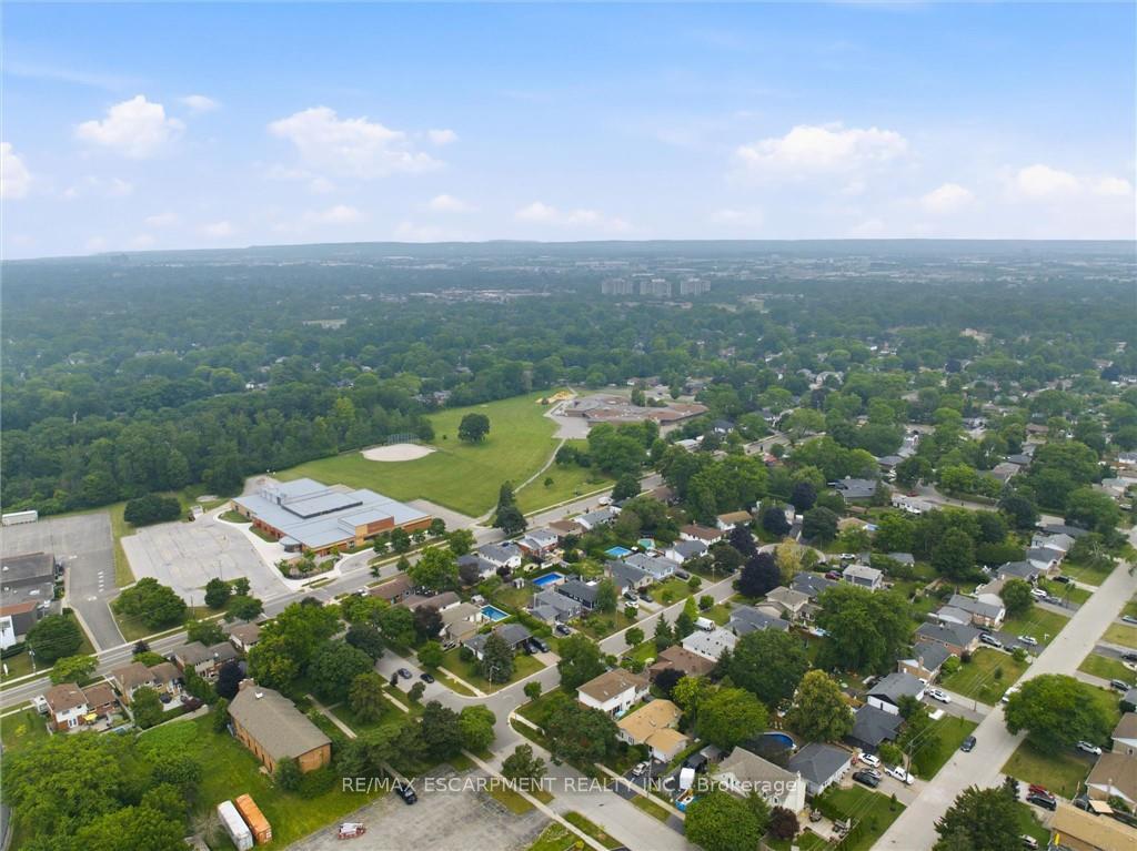 Photo 50 of 132 Hampton Heath Road, Burlington, Appleby — HOMEH