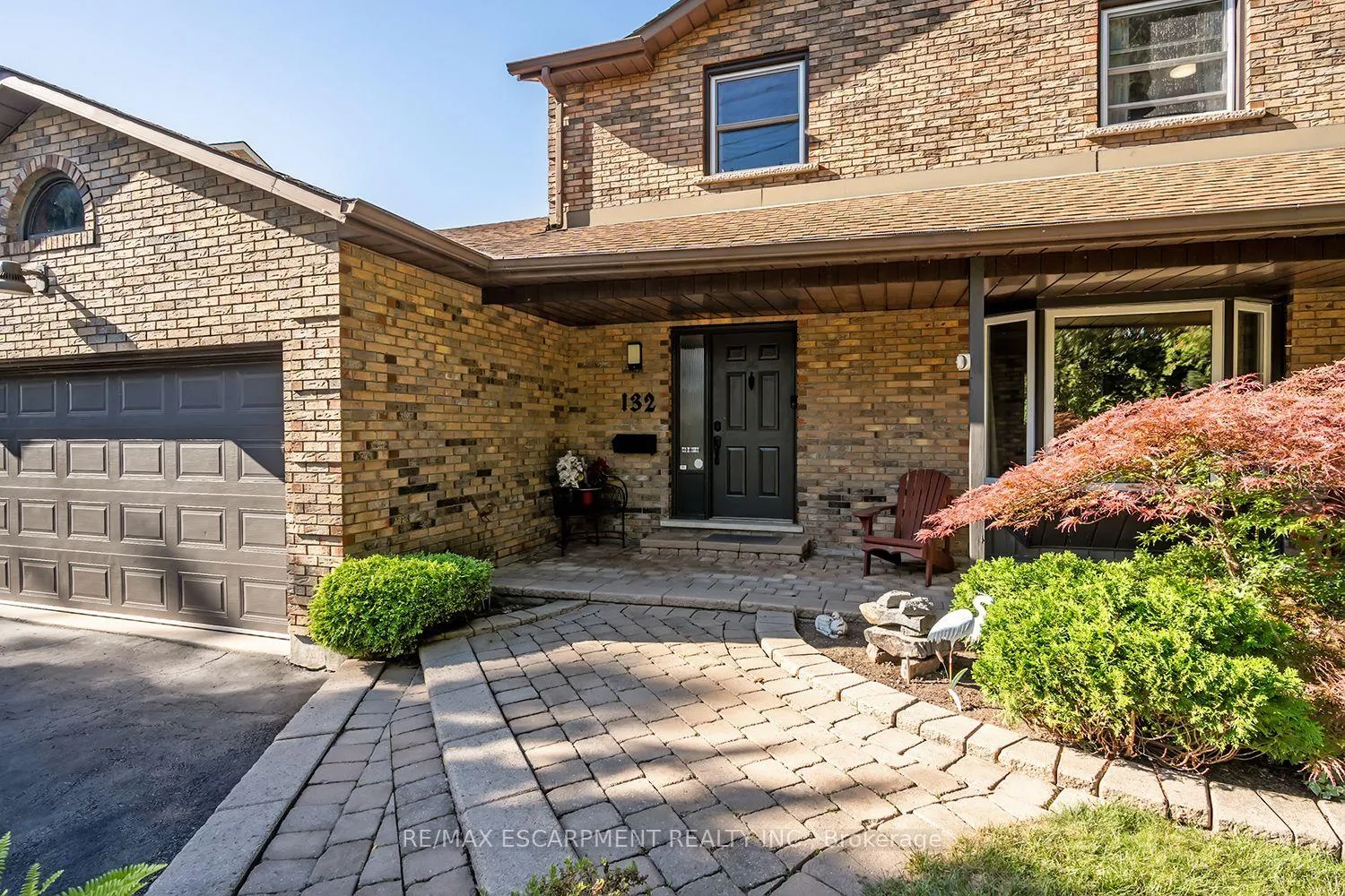 Photo 2 of 132 Hampton Heath Road, Burlington, Appleby — HOMEH