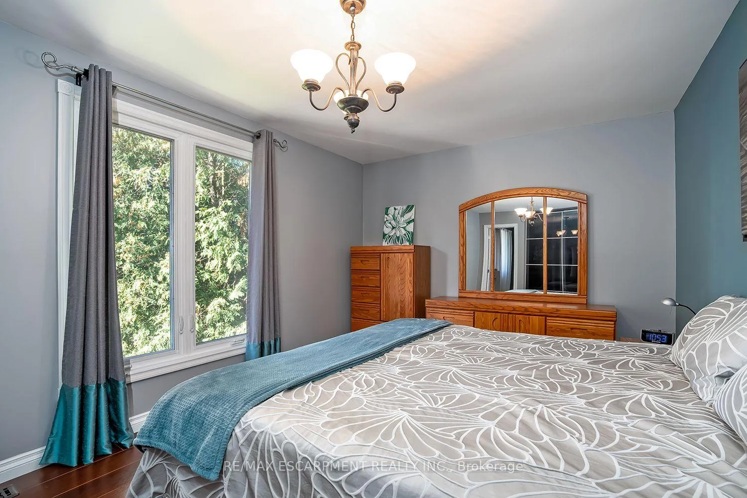 Photo 24 of 132 Hampton Heath Road, Burlington, Appleby — HOMEH