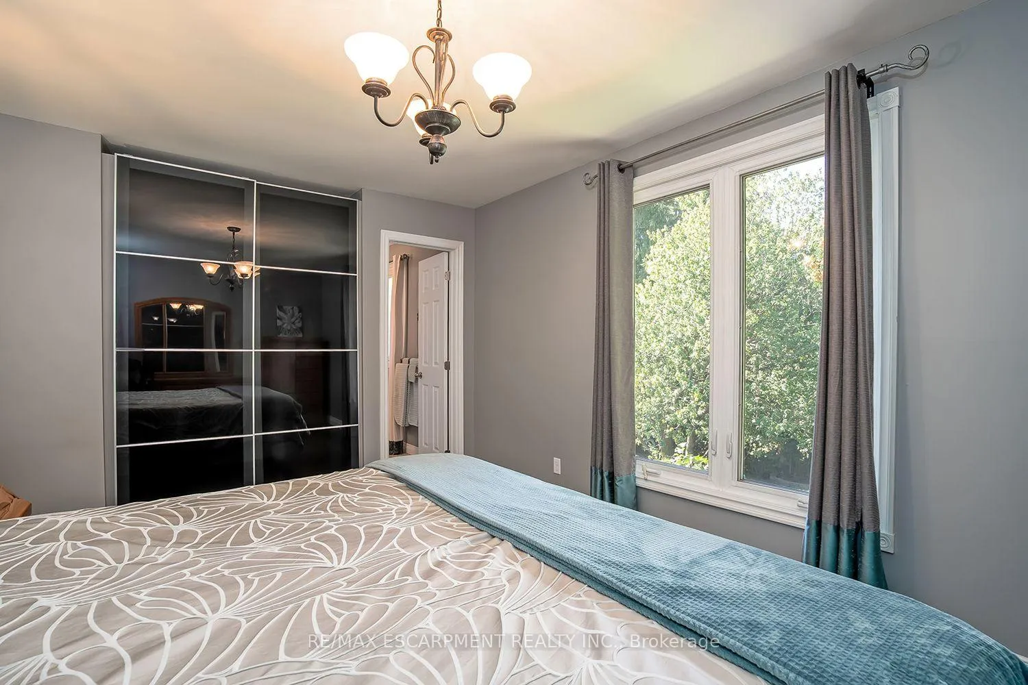 Photo 27 of 132 Hampton Heath Road, Burlington, Appleby — HOMEH