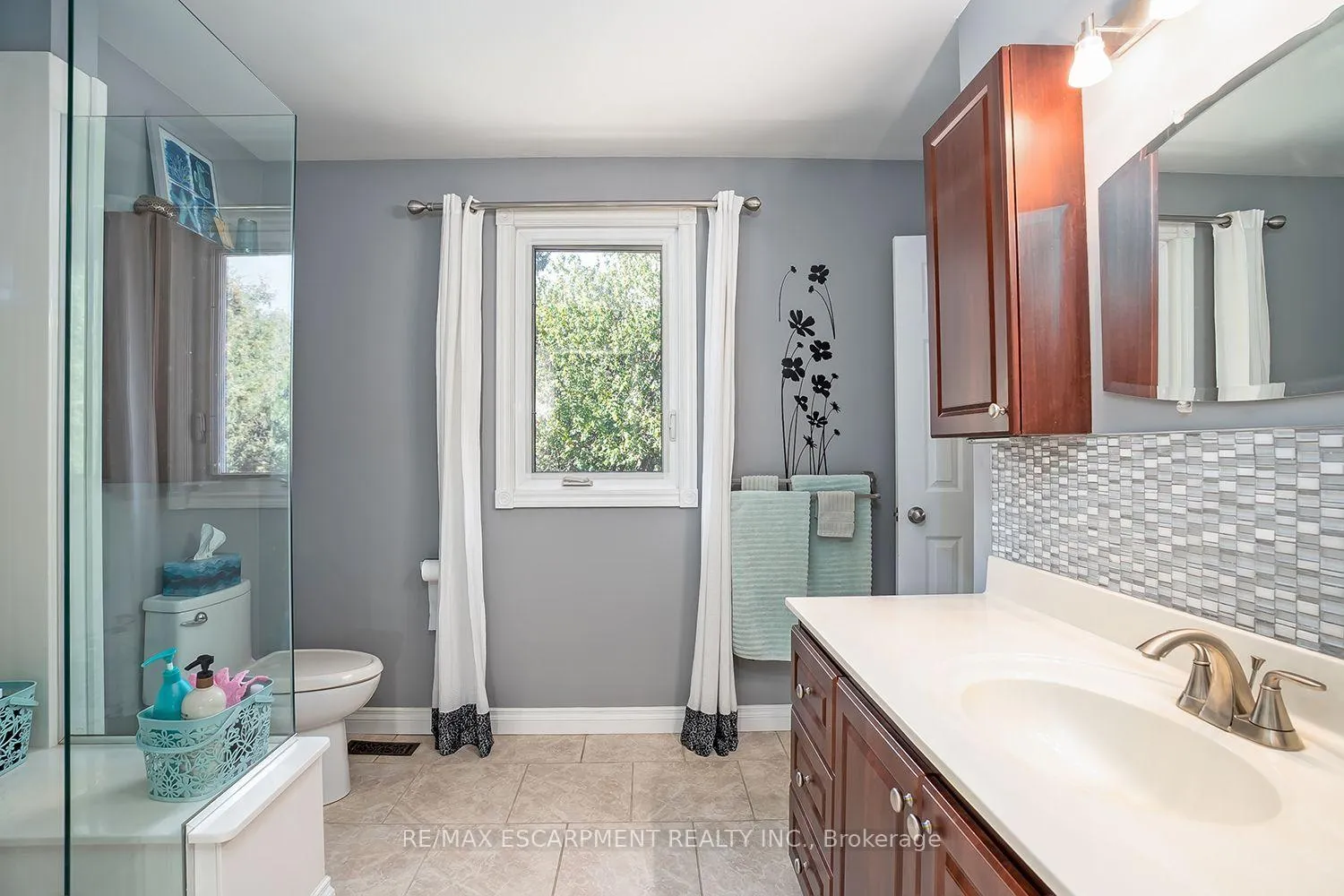 Photo 30 of 132 Hampton Heath Road, Burlington, Appleby — HOMEH