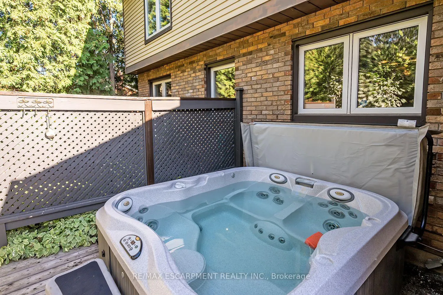 Photo 46 of 132 Hampton Heath Road, Burlington, Appleby — HOMEH