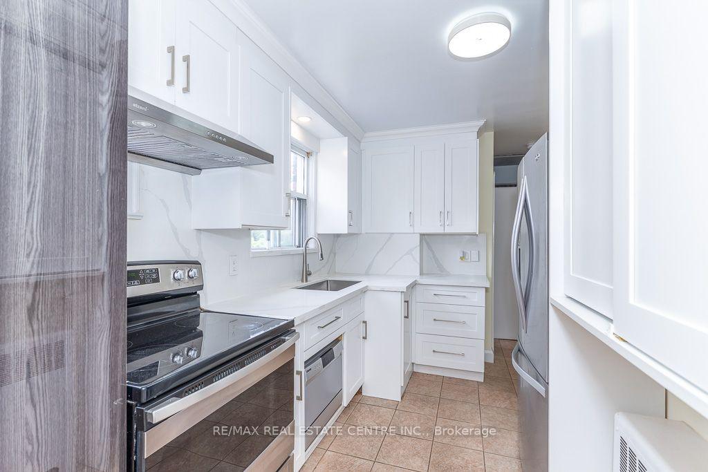 Photo 12 of 27 Innismore Crescent, Scarborough, Wexford-Maryvale — HOMEH