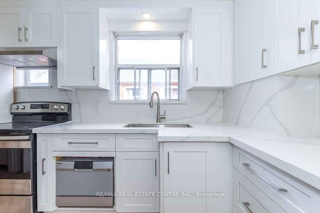 Photo 16 of 27 Innismore Crescent, Scarborough, Wexford-Maryvale — HOMEH