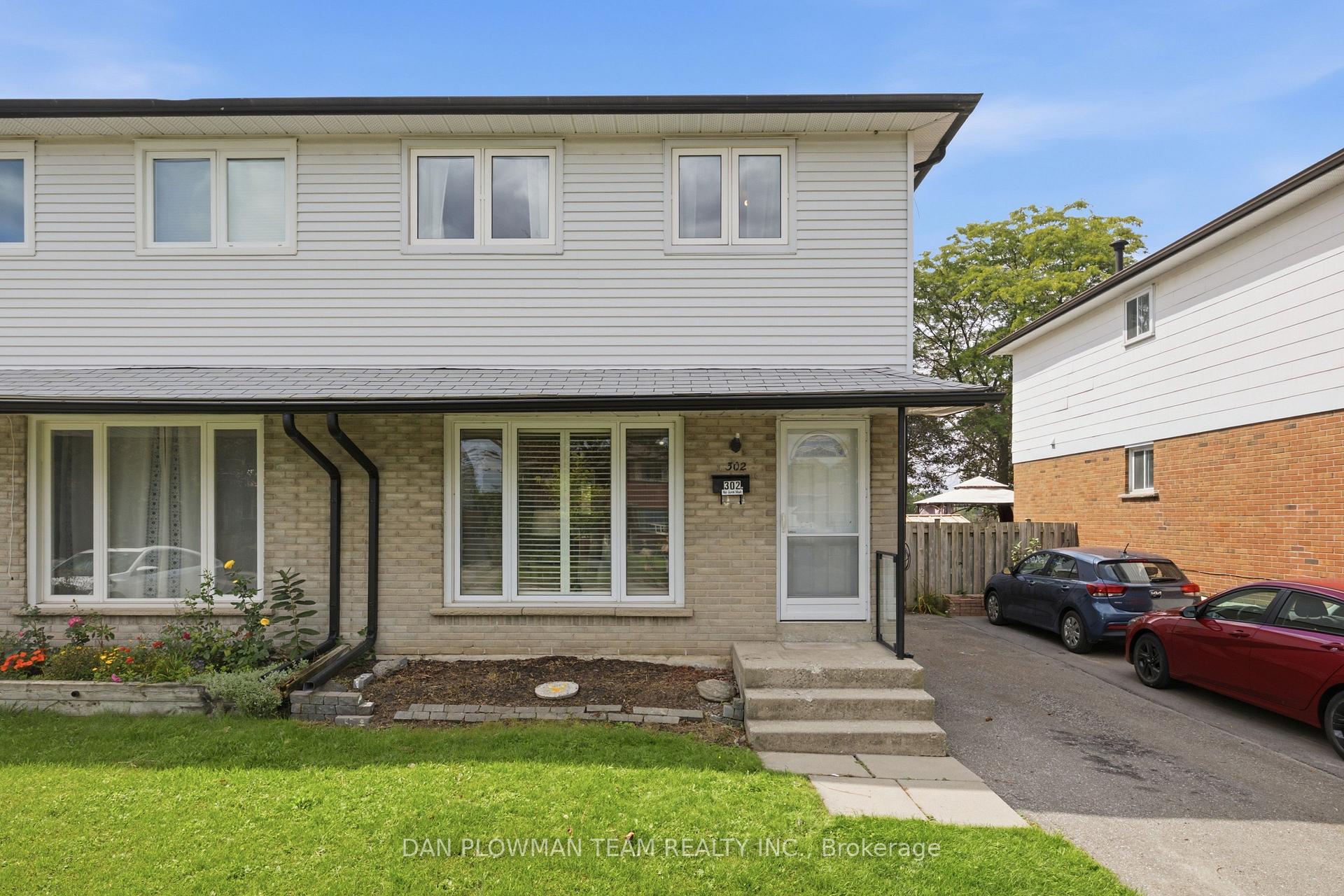 Photo 1 of 302 Vancouver Crescent, Oshawa, Vanier — HOMEH