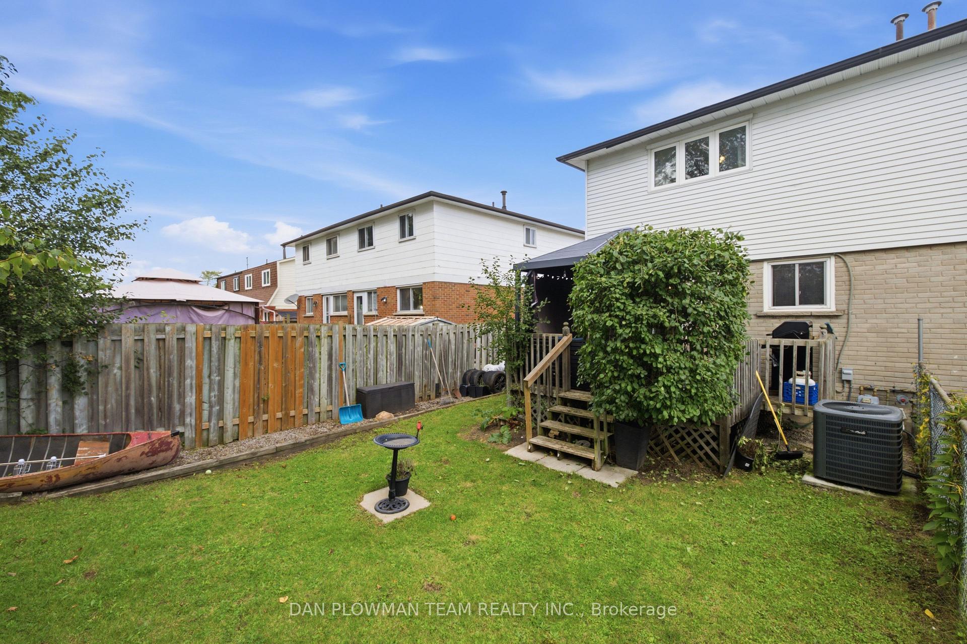 Photo 27 of 302 Vancouver Crescent, Oshawa, Vanier — HOMEH