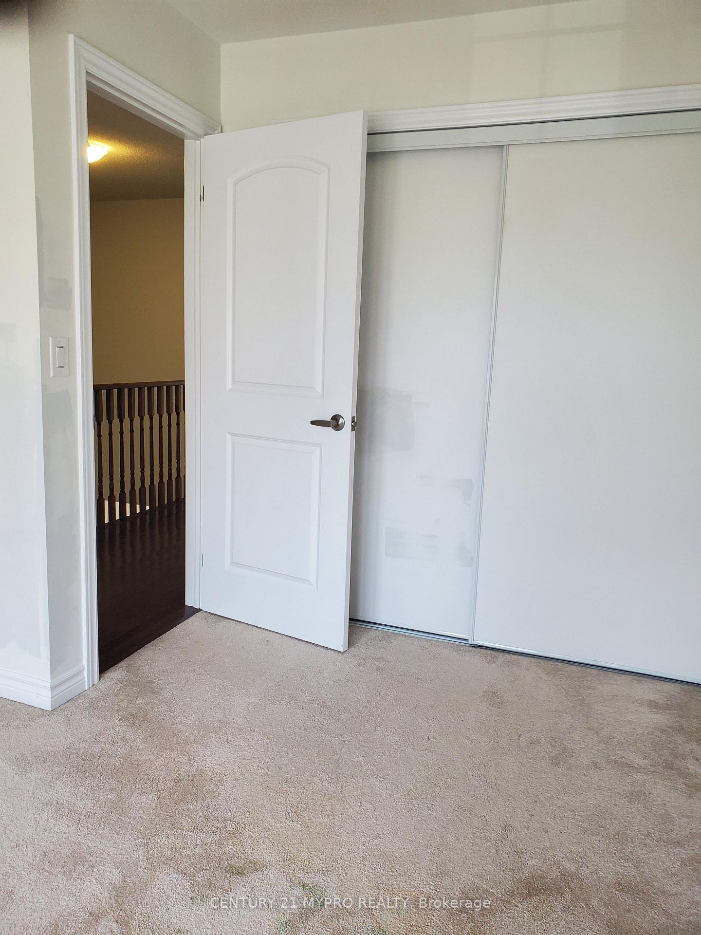 Photo 10 of 26 Marlborough Street, Whitby, Rolling Acres — HOMEH