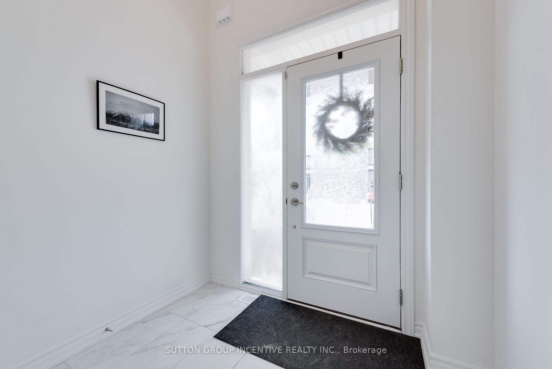 Photo 4 of 84 Shepherd Drive, Barrie, Rural Barrie Southeast — HOMEH