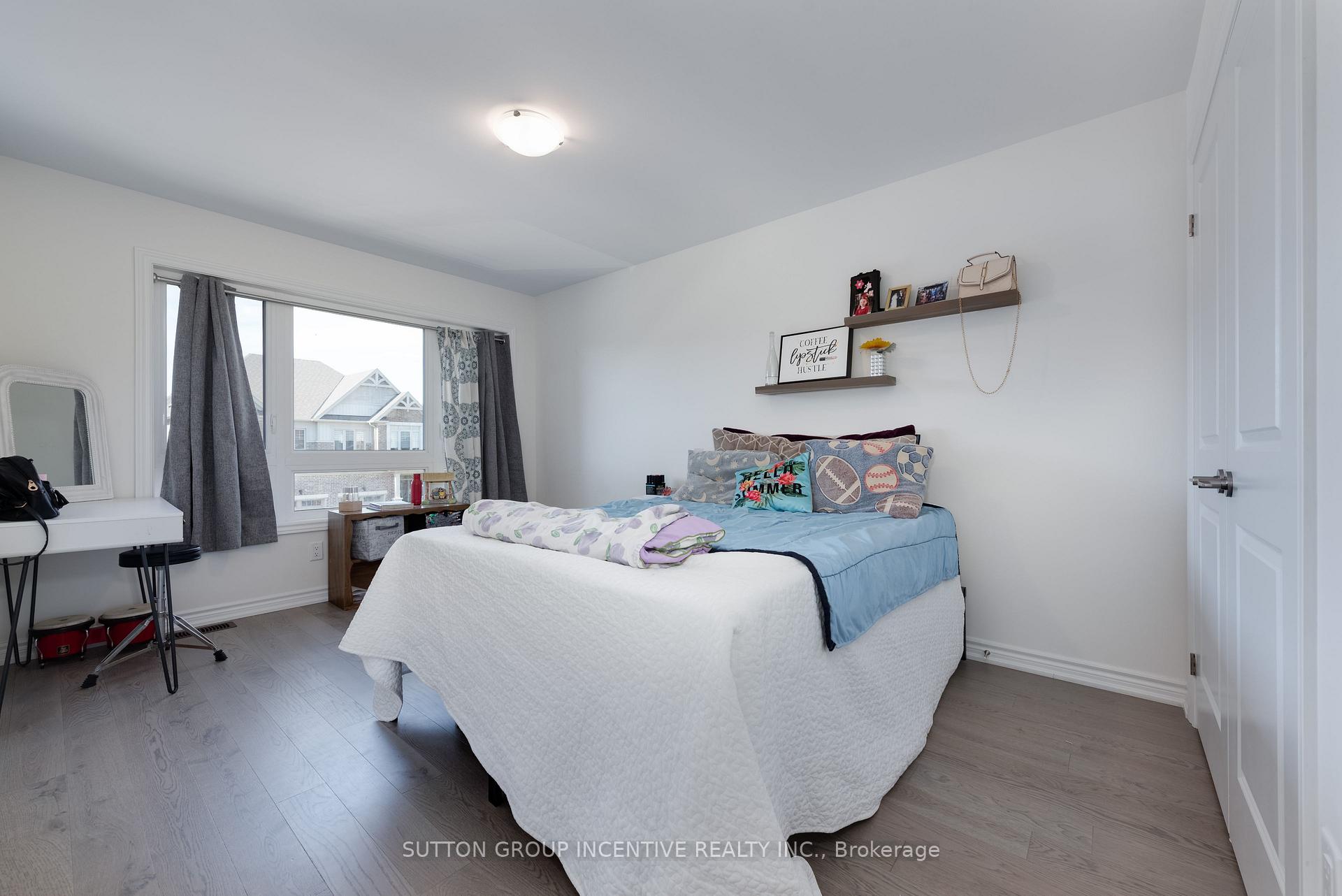 Photo 20 of 84 Shepherd Drive, Barrie, Rural Barrie Southeast — HOMEH