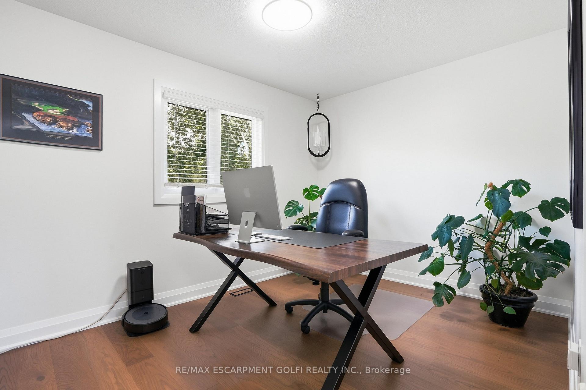 Photo 25 of 325 Foxtail Avenue, Welland, West Welland — HOMEH