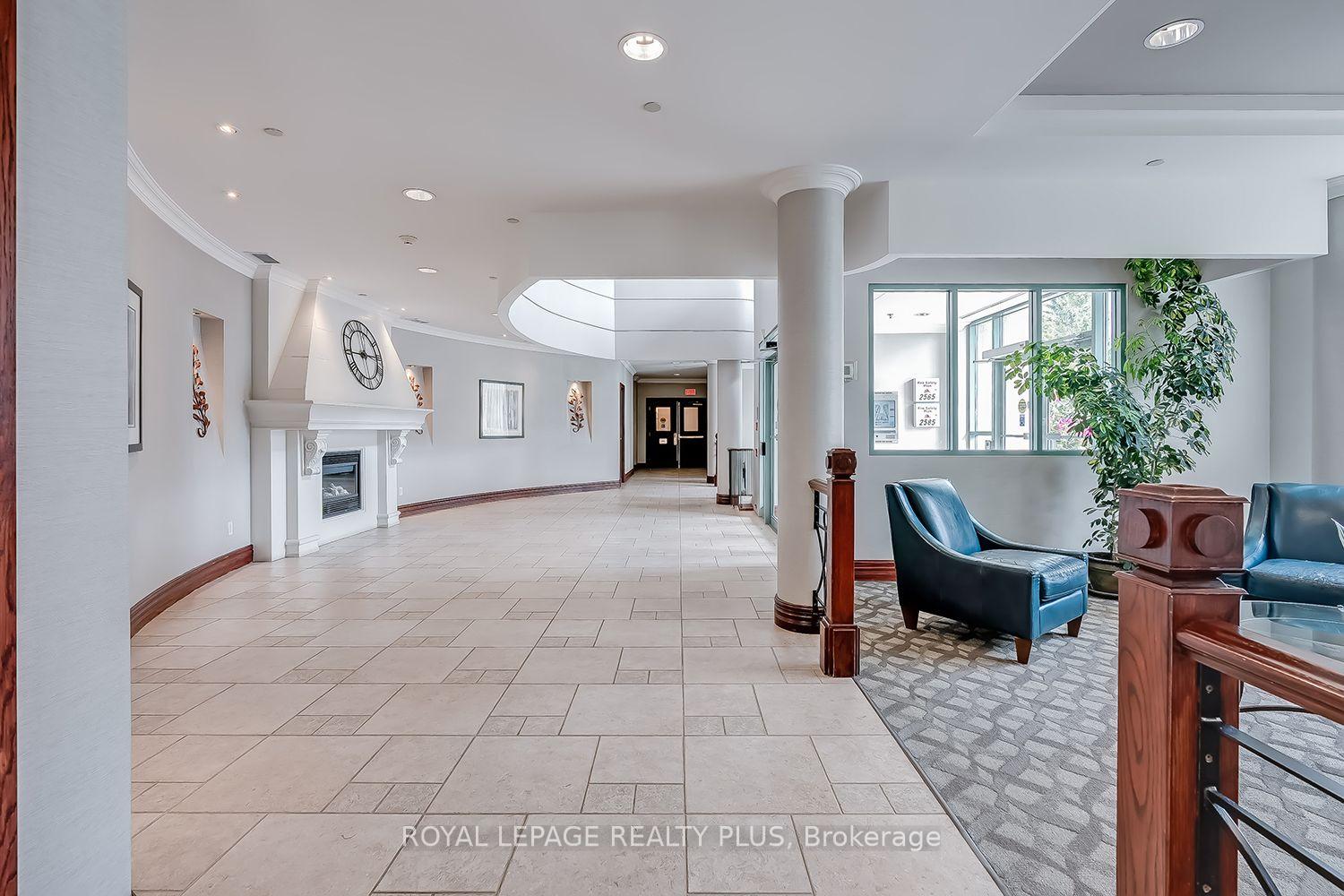 Photo 6 of Unit 1101, 2585 Erin Centre Boulevard, Mississauga, Central Erin Mills — HOMEH