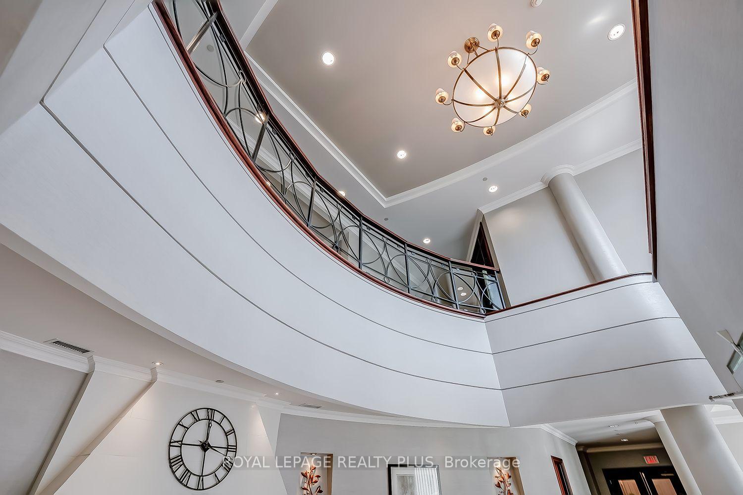 Photo 7 of Unit 1101, 2585 Erin Centre Boulevard, Mississauga, Central Erin Mills — HOMEH