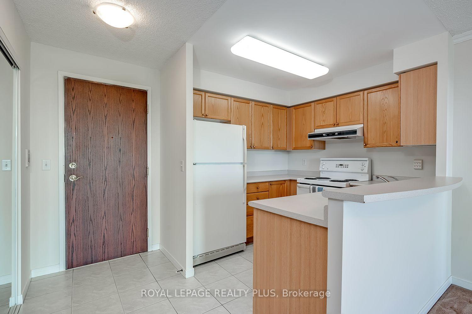 Photo 9 of Unit 1101, 2585 Erin Centre Boulevard, Mississauga, Central Erin Mills — HOMEH