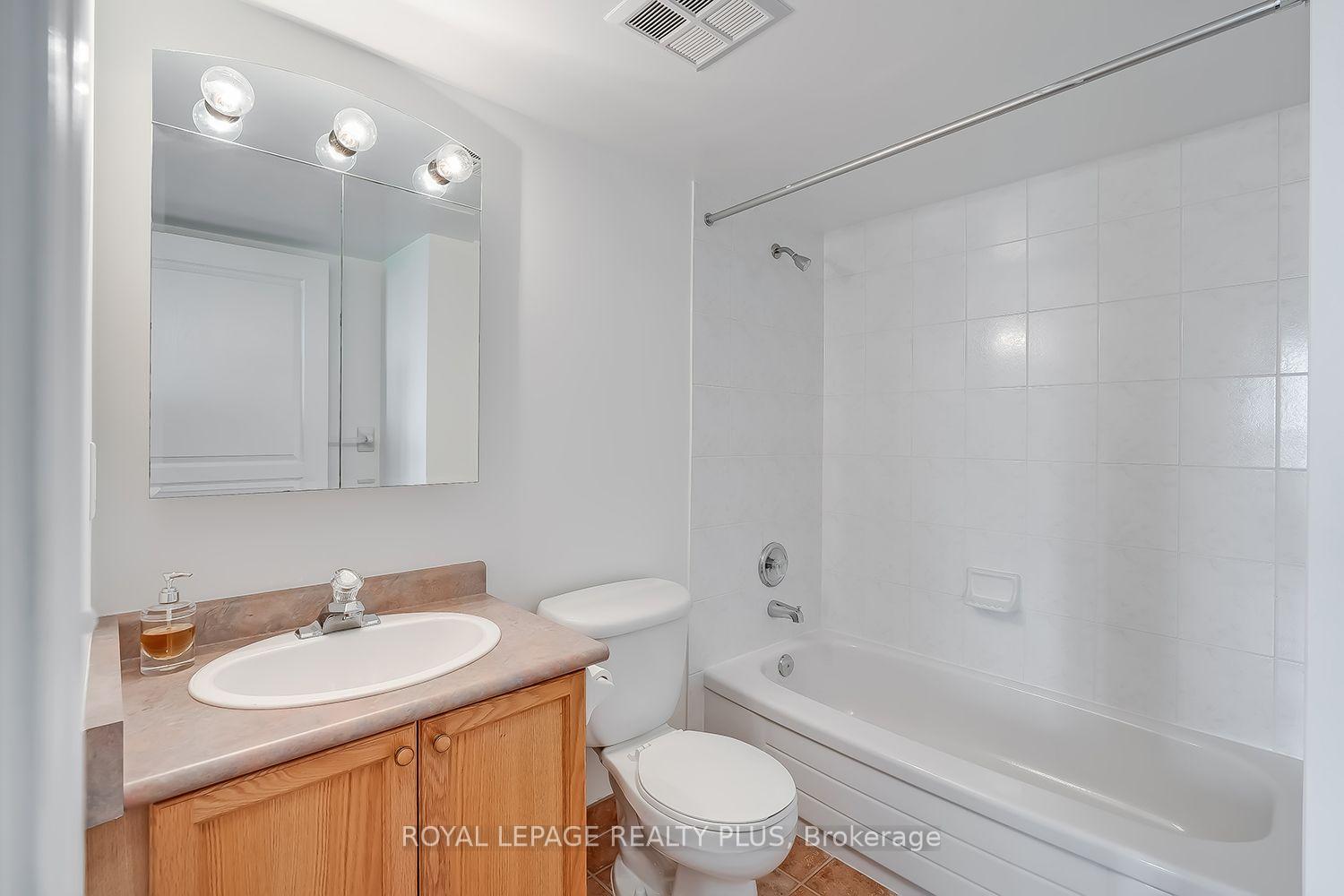 Photo 21 of Unit 1101, 2585 Erin Centre Boulevard, Mississauga, Central Erin Mills — HOMEH