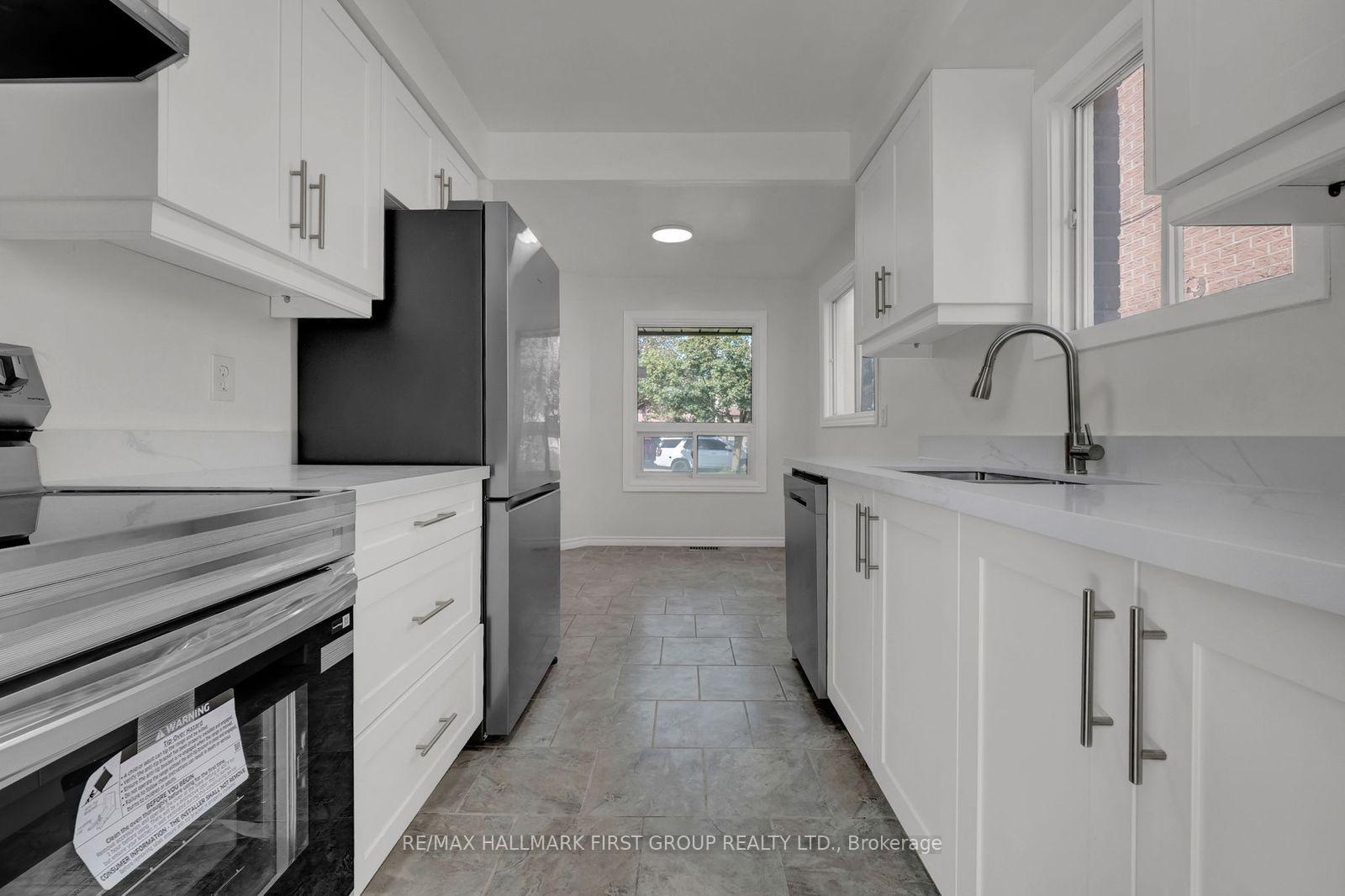 Photo 10 of 15 Millington Crescent, Ajax, Central — HOMEH