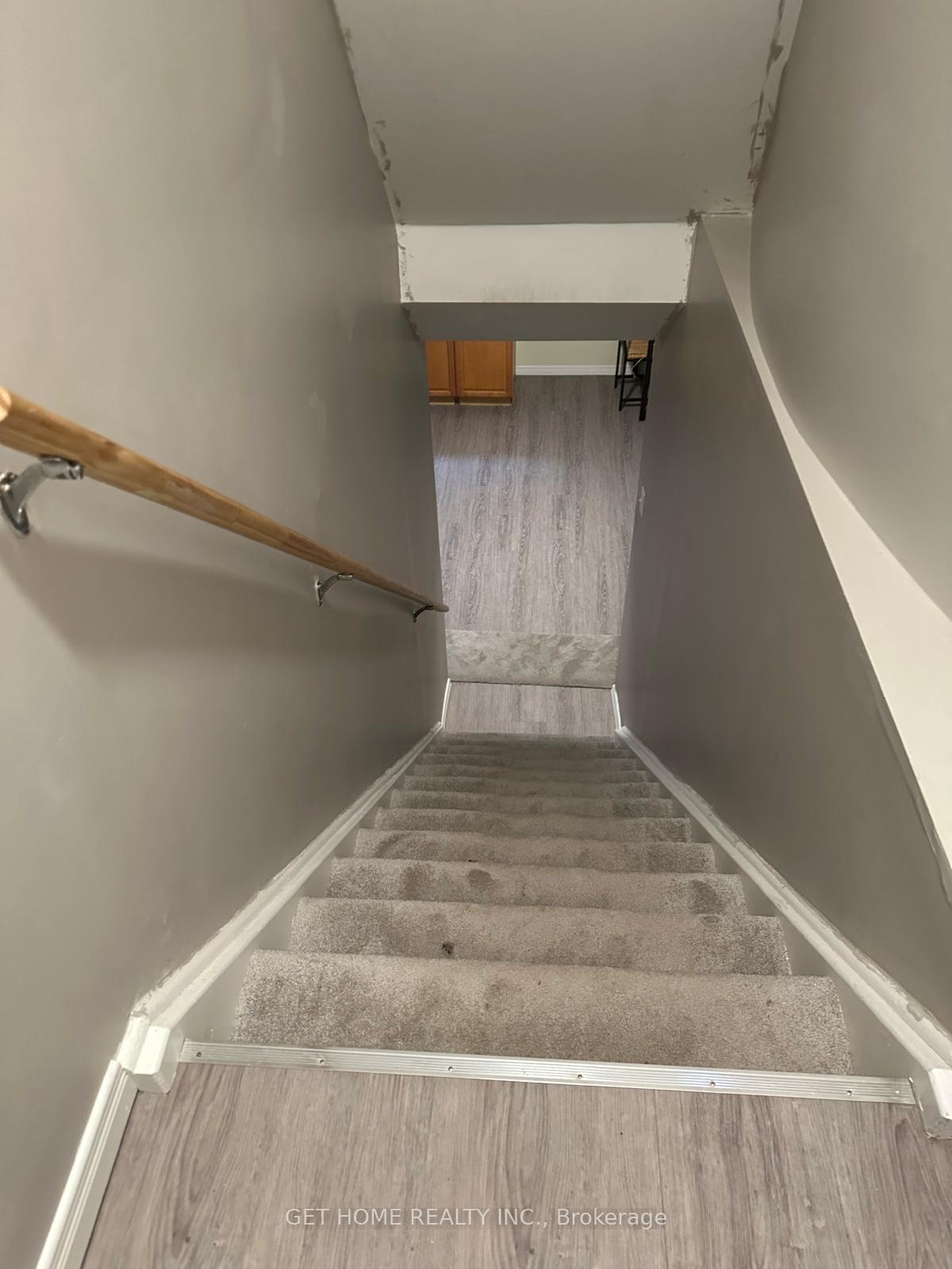 Photo 2 of Unit Bsmt, 5 Duck Lane, Guelph, Pineridge/Westminster Woods — HOMEH