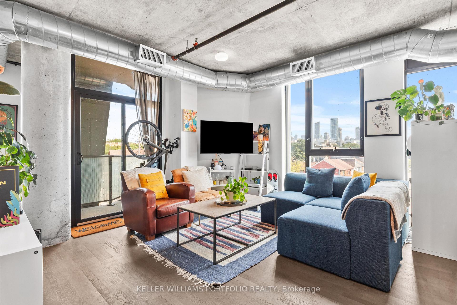 Photo 2 of Unit 404, 109 Wolseley Street, Toronto, Trinity-Bellwoods — HOMEH