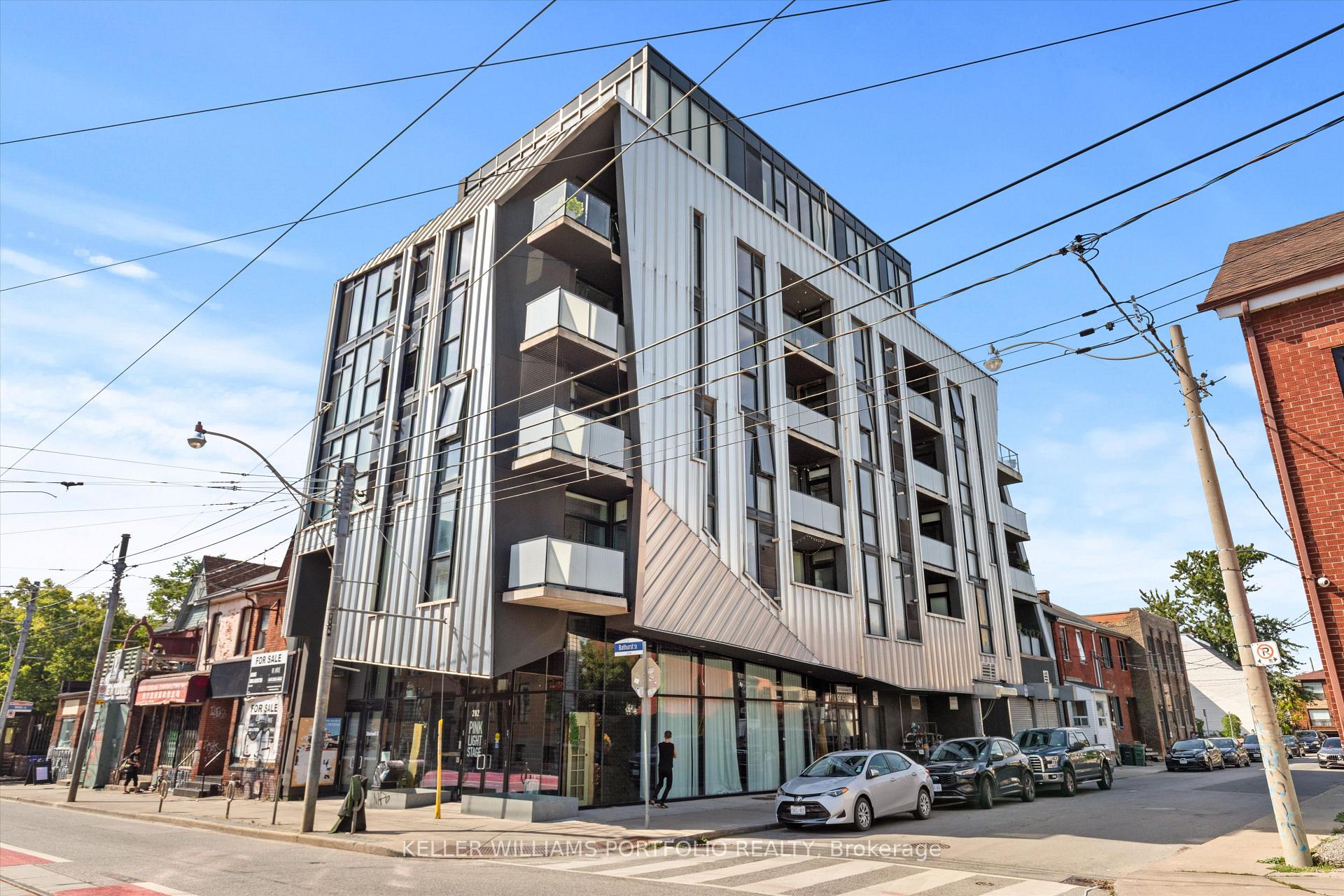 Photo 3 of Unit 404, 109 Wolseley Street, Toronto, Trinity-Bellwoods — HOMEH